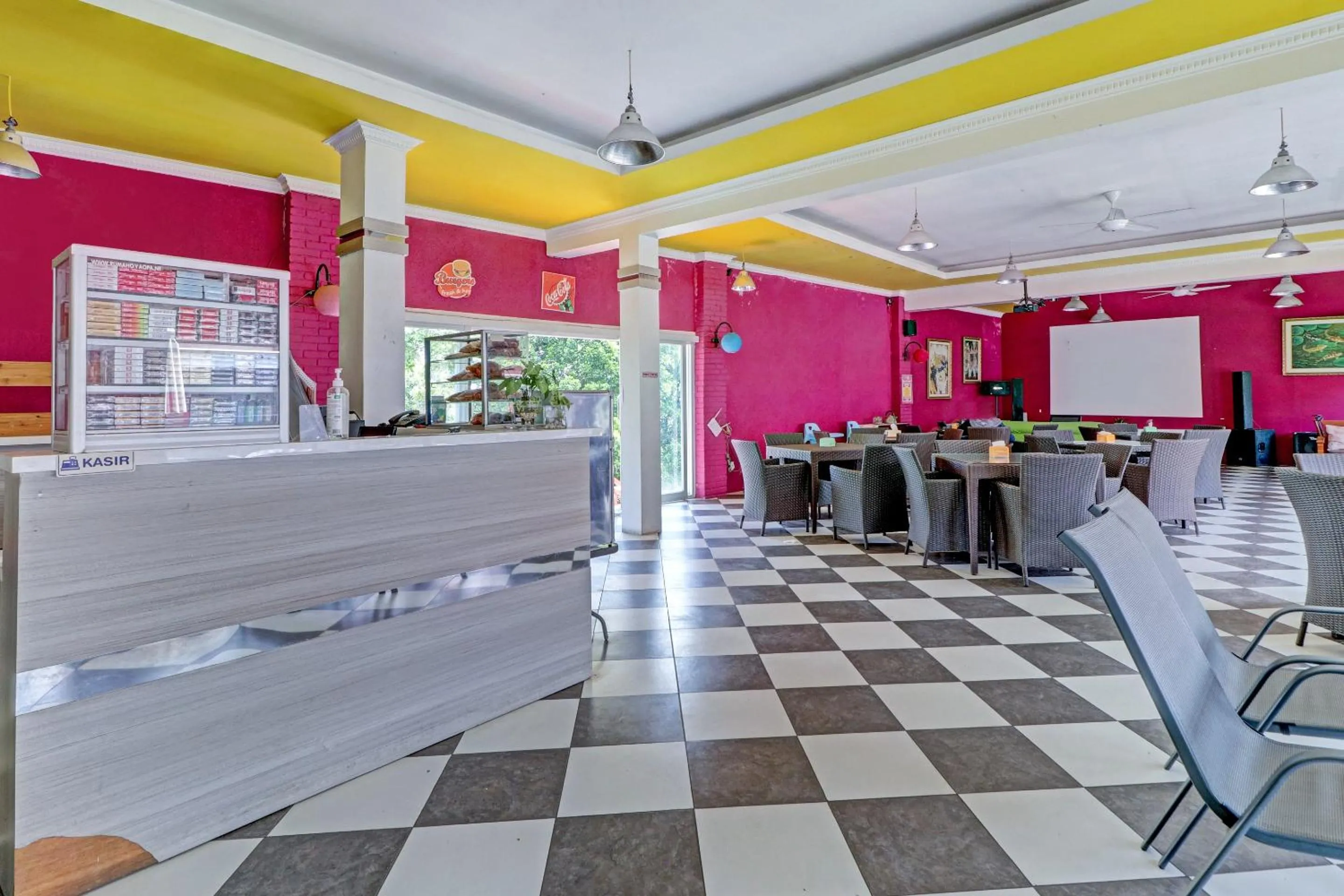 Lobby or reception in Collection O 90617 Rumah Oma Opa Syariah