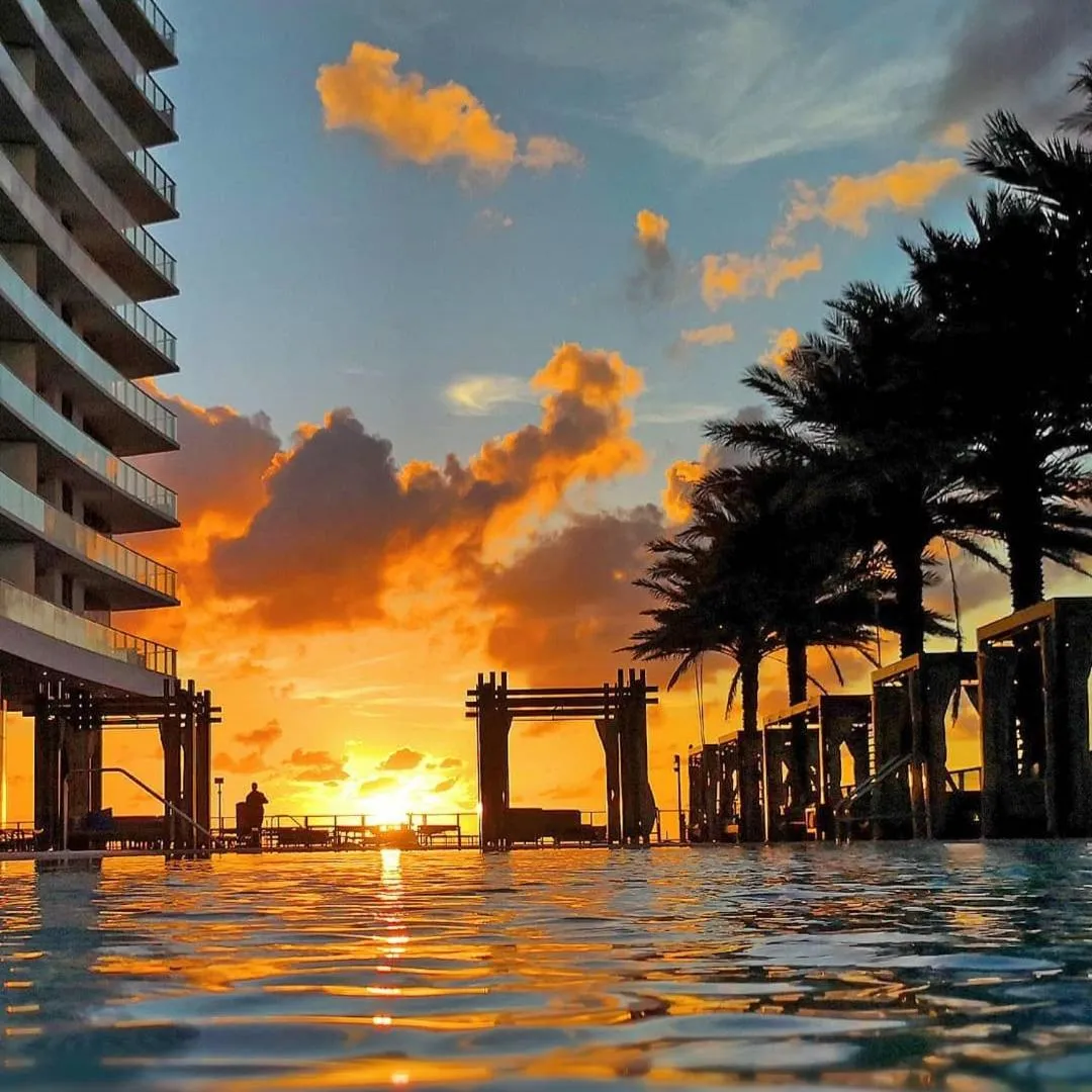 Swimming pool in Million Dollar View at Hyde Resort And Residences