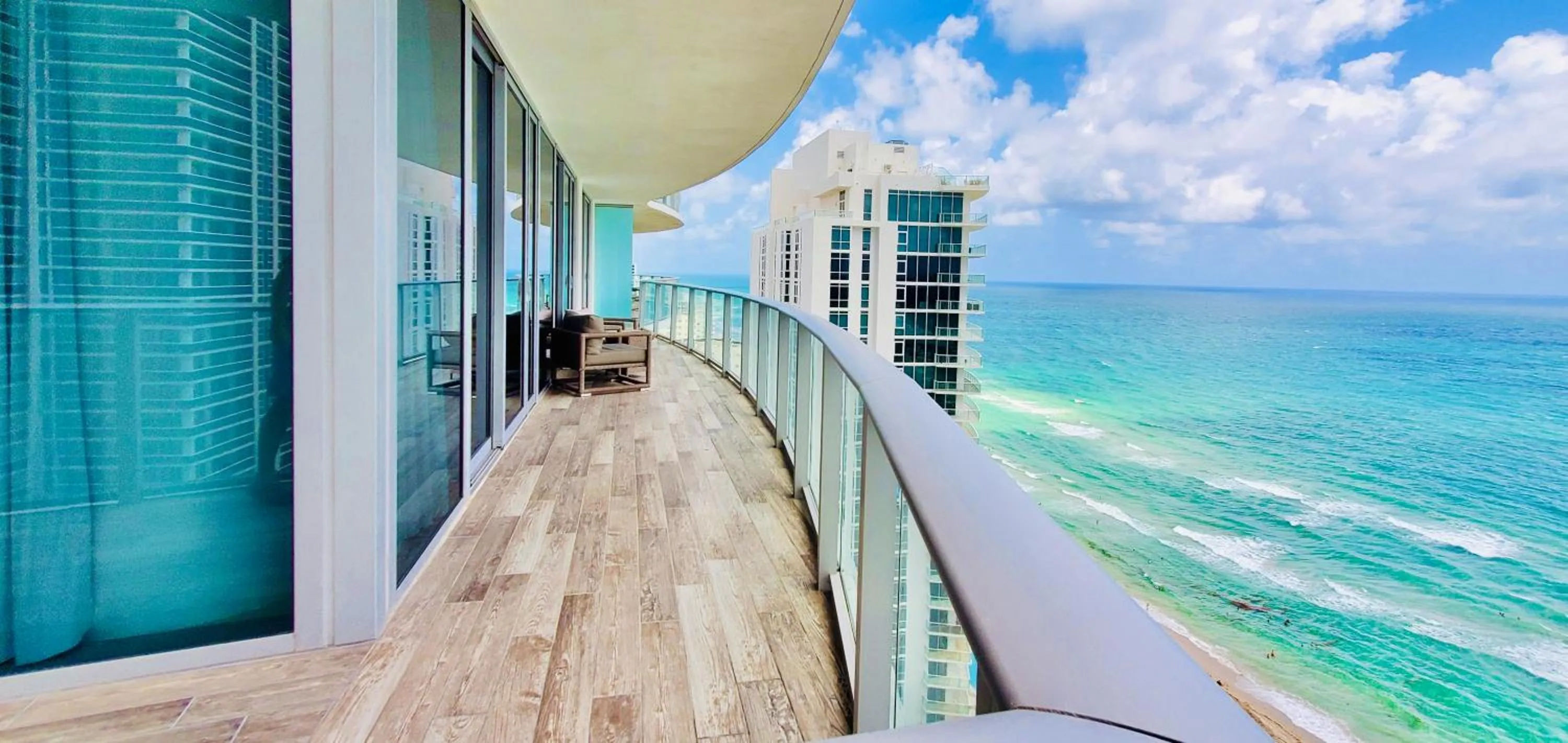 Balcony/Terrace in Million Dollar View at Hyde Resort And Residences