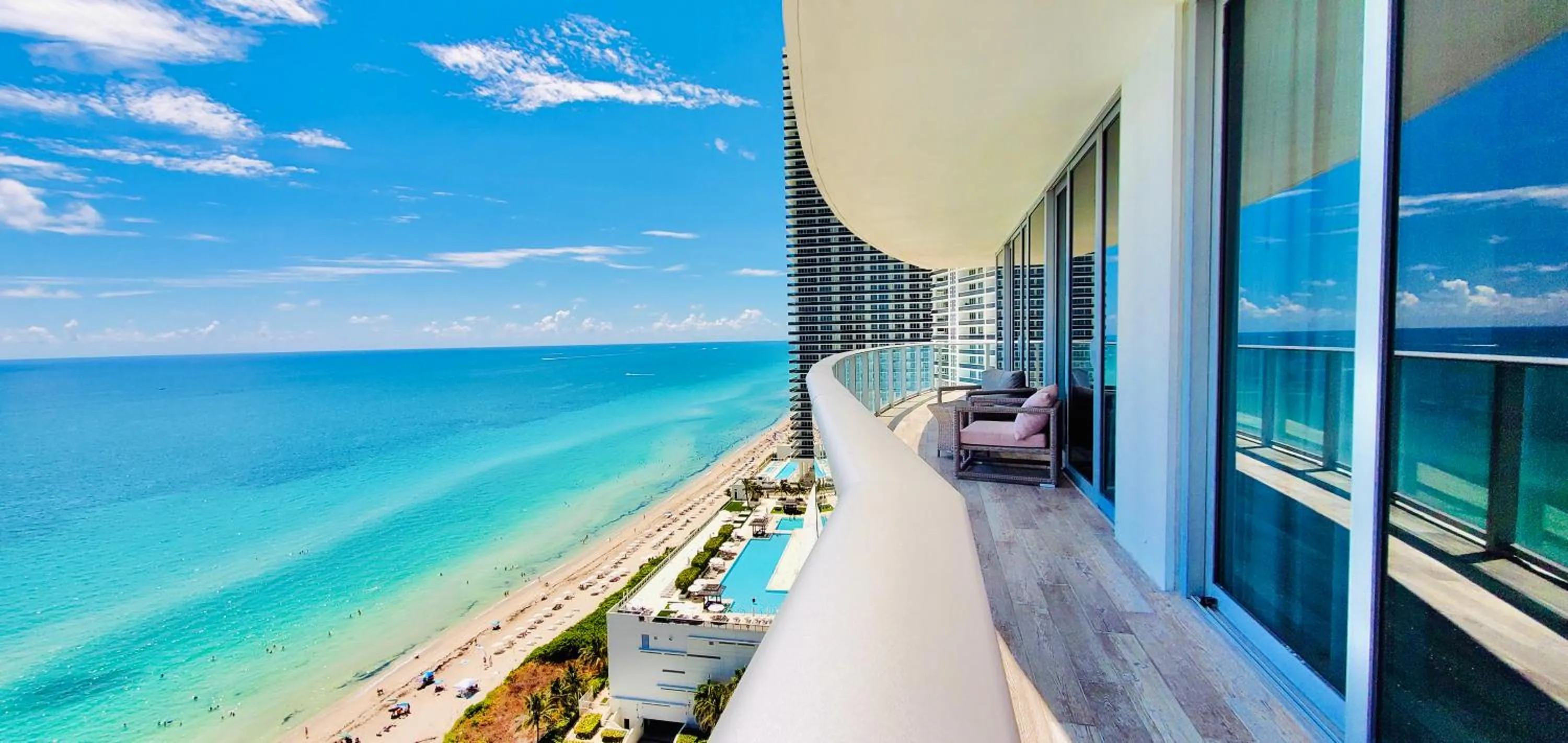 Balcony/Terrace in Million Dollar View at Hyde Resort And Residences