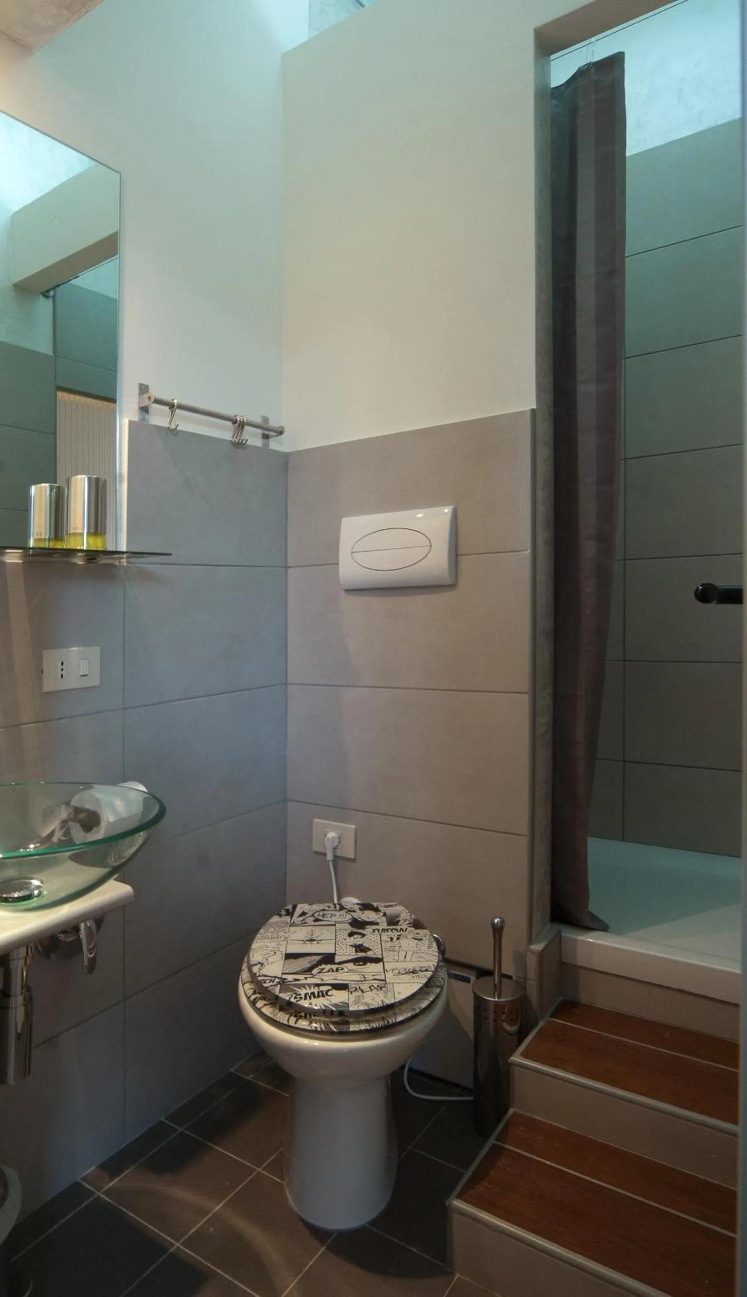 Bathroom in Light of Rome