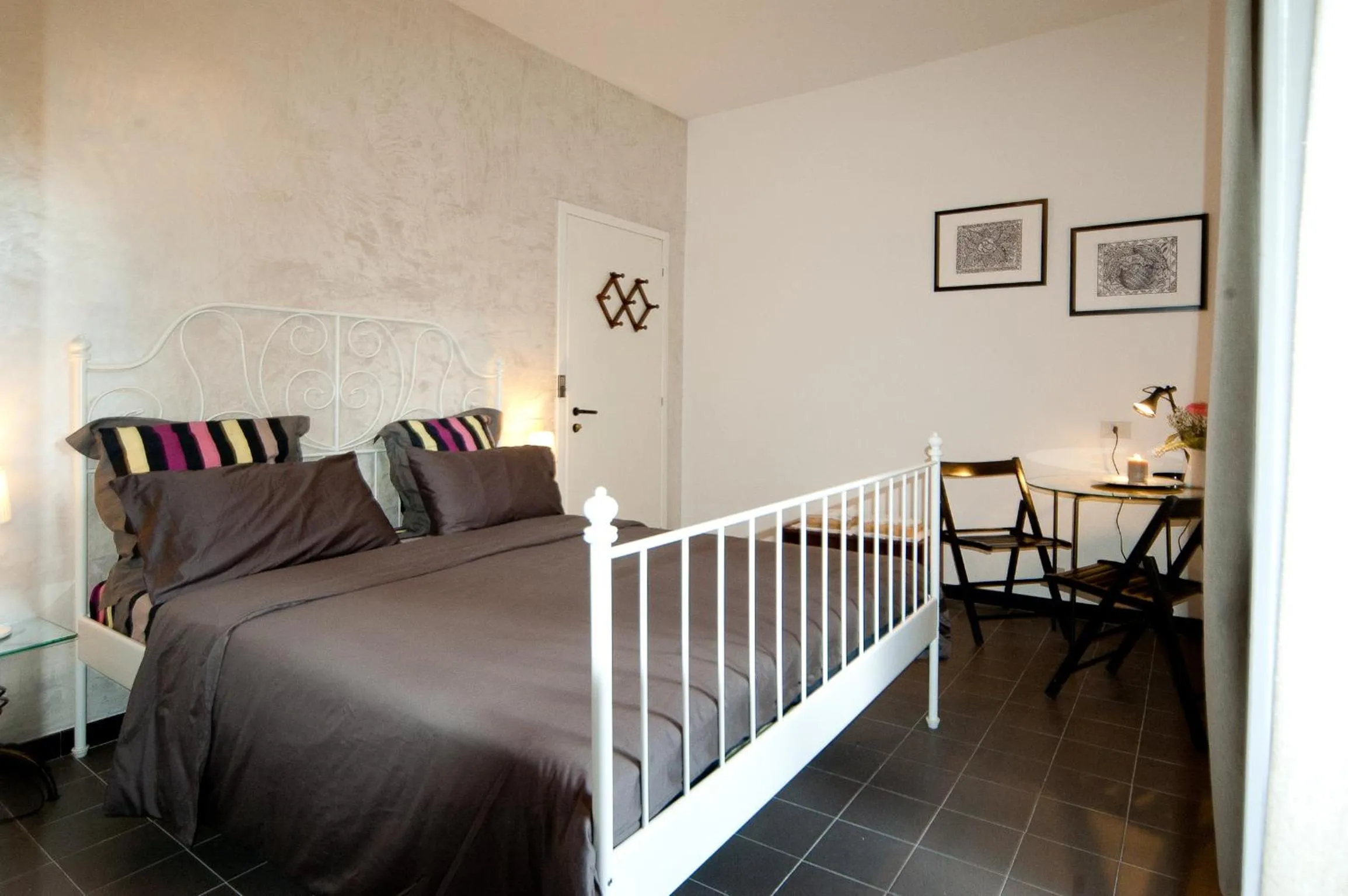 Bedroom, Bed in Light of Rome