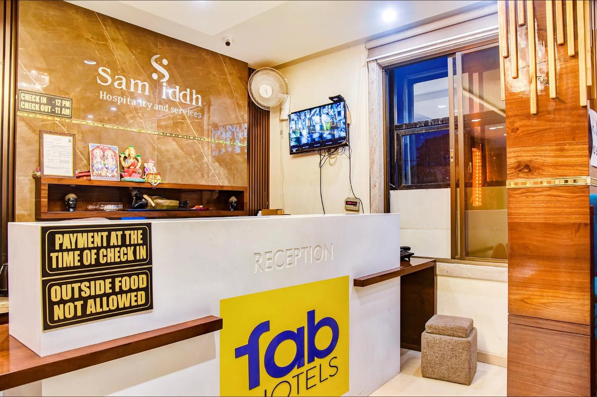 Lobby or reception in FabHotel Prime OM Palace