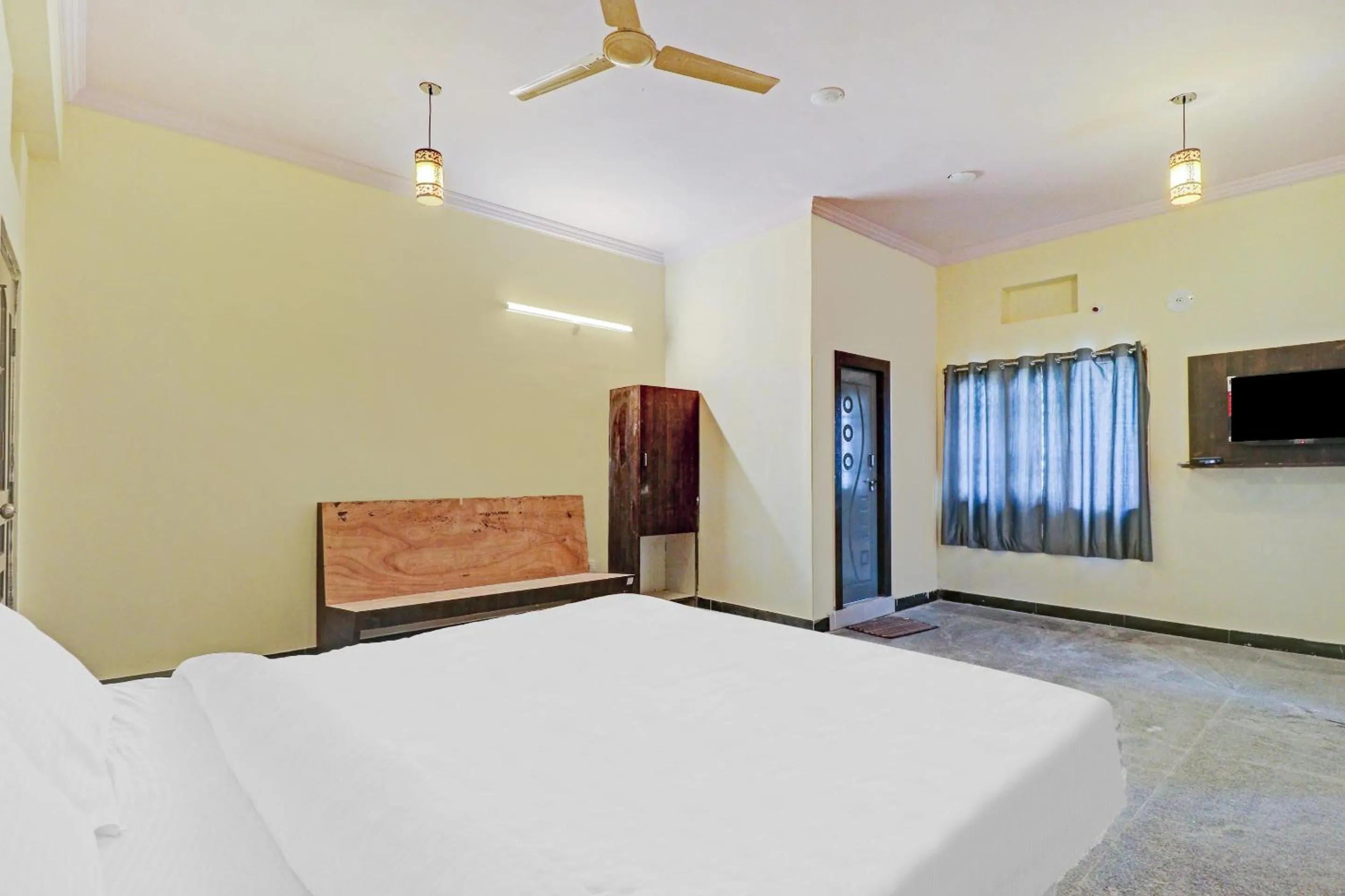 Bathroom, Bed in Hotel O by OYO Abhi's R Square