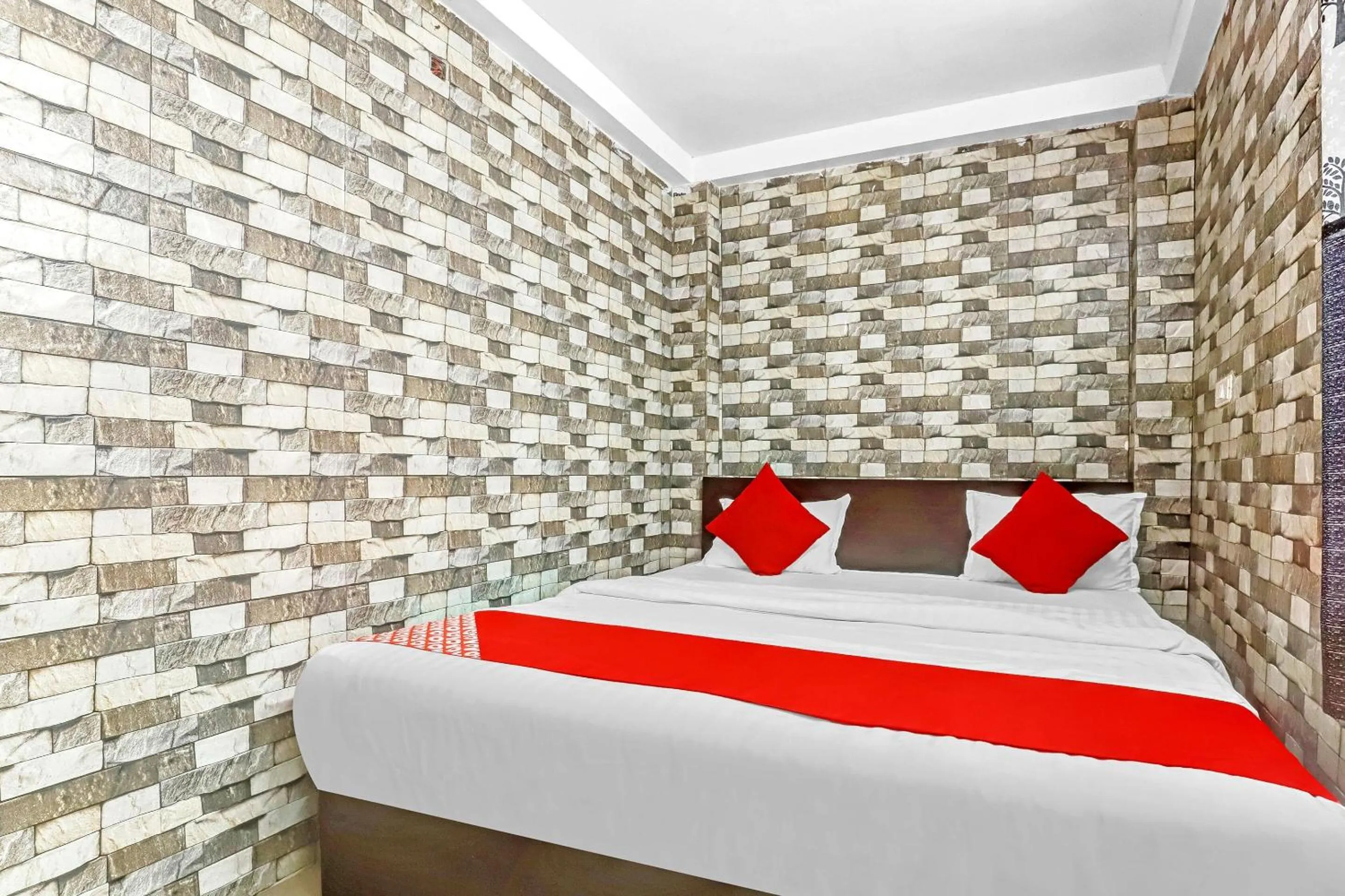 Bedroom, Bed in Hotel O Chintamani Inn Service Apartment