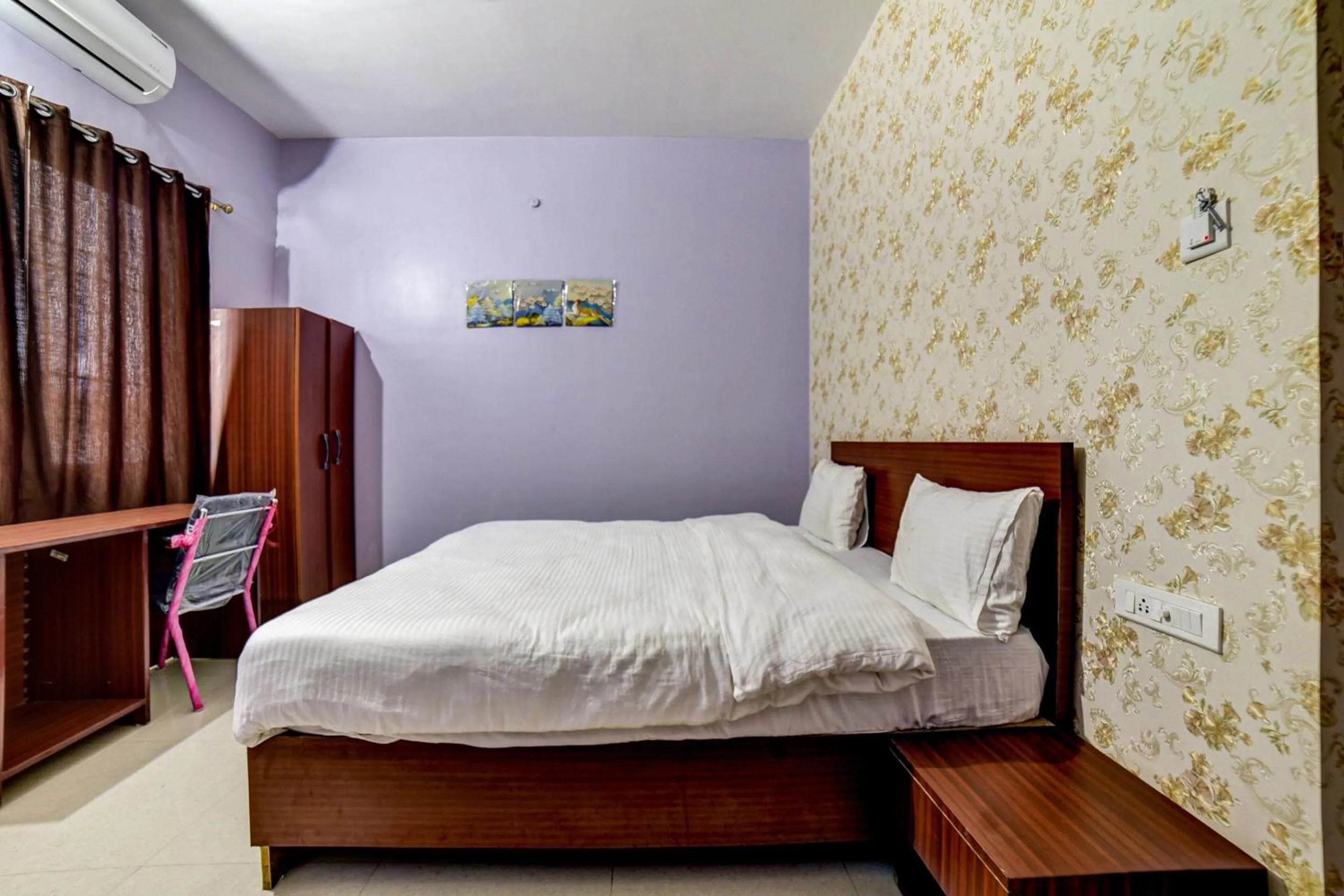 Bedroom, Bed in Hotel O The Hotel Quaint