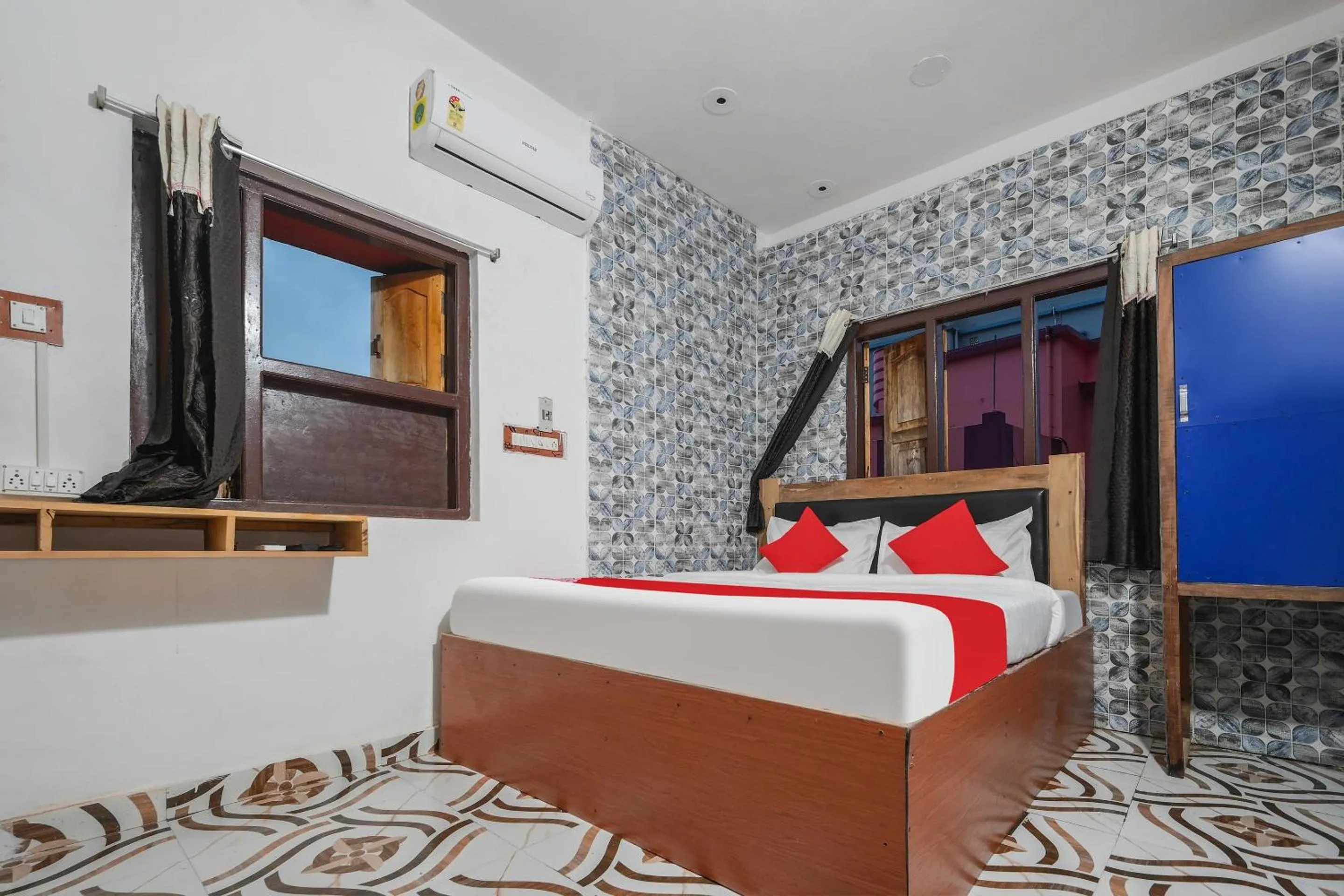 Bedroom in Hotel O ARES RESIDENCY