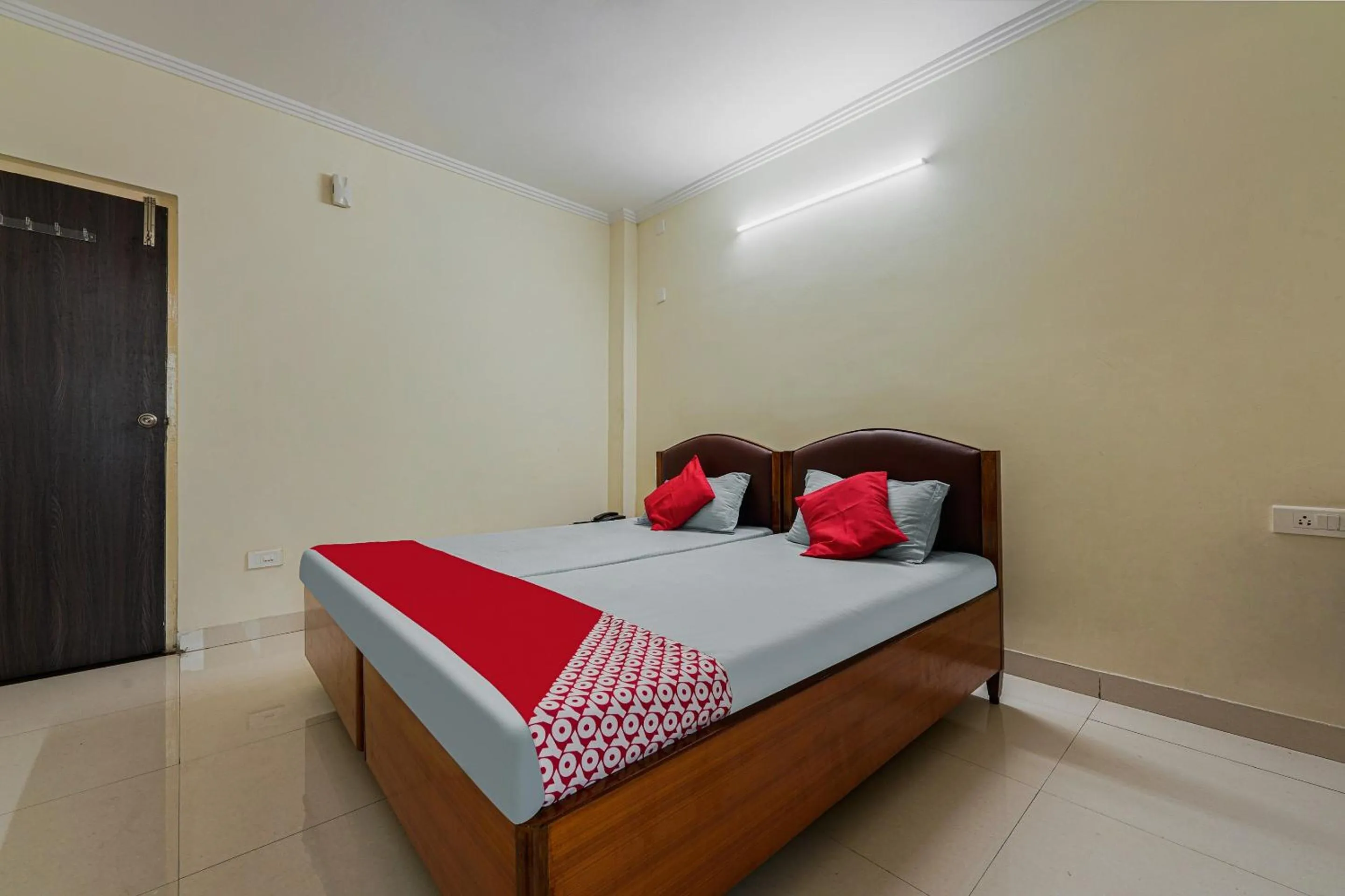 Bedroom, Bed in Hotel O SRIDEVI GRAND
