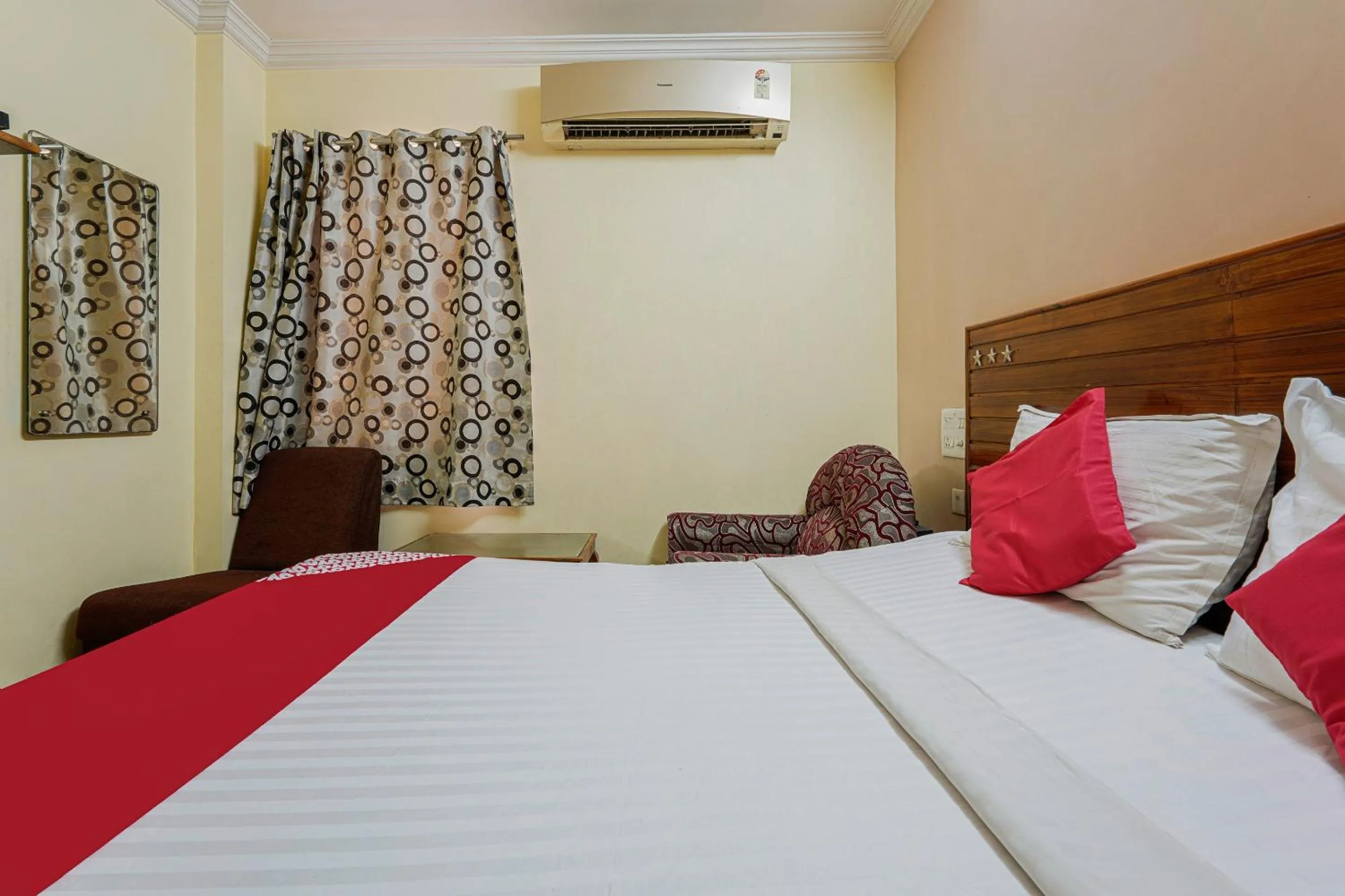 Bedroom, Bed in Hotel O SRIDEVI GRAND
