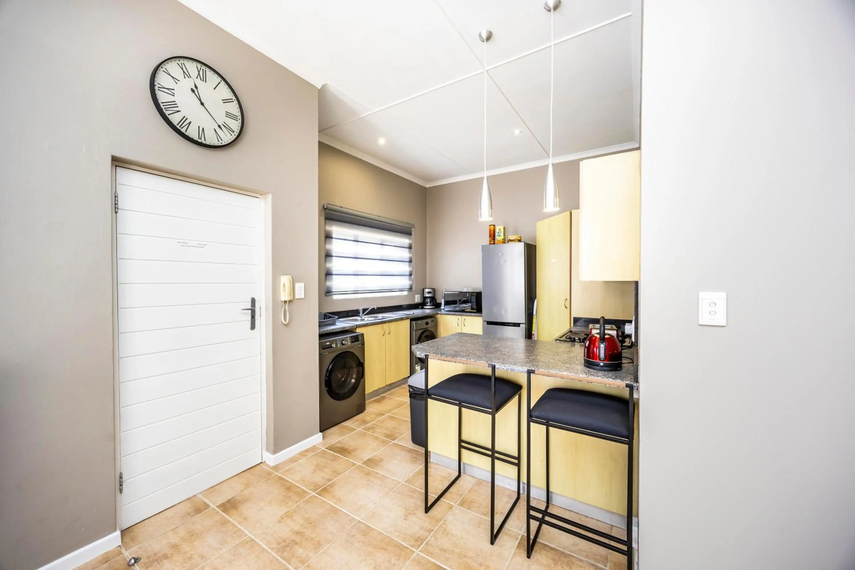 Kitchen or kitchenette in Modern Executive Unit