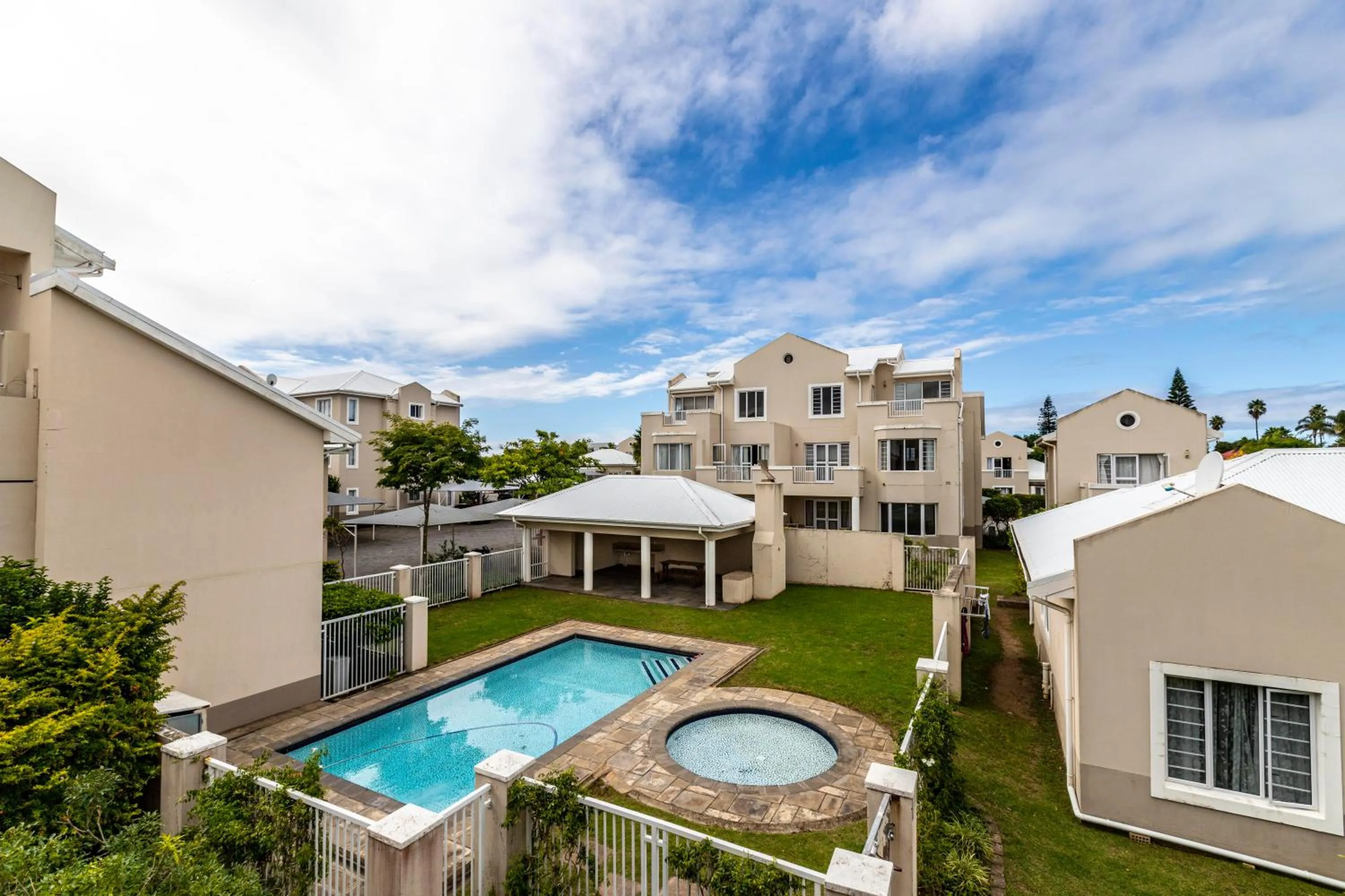 BBQ facilities in Modern Executive Unit
