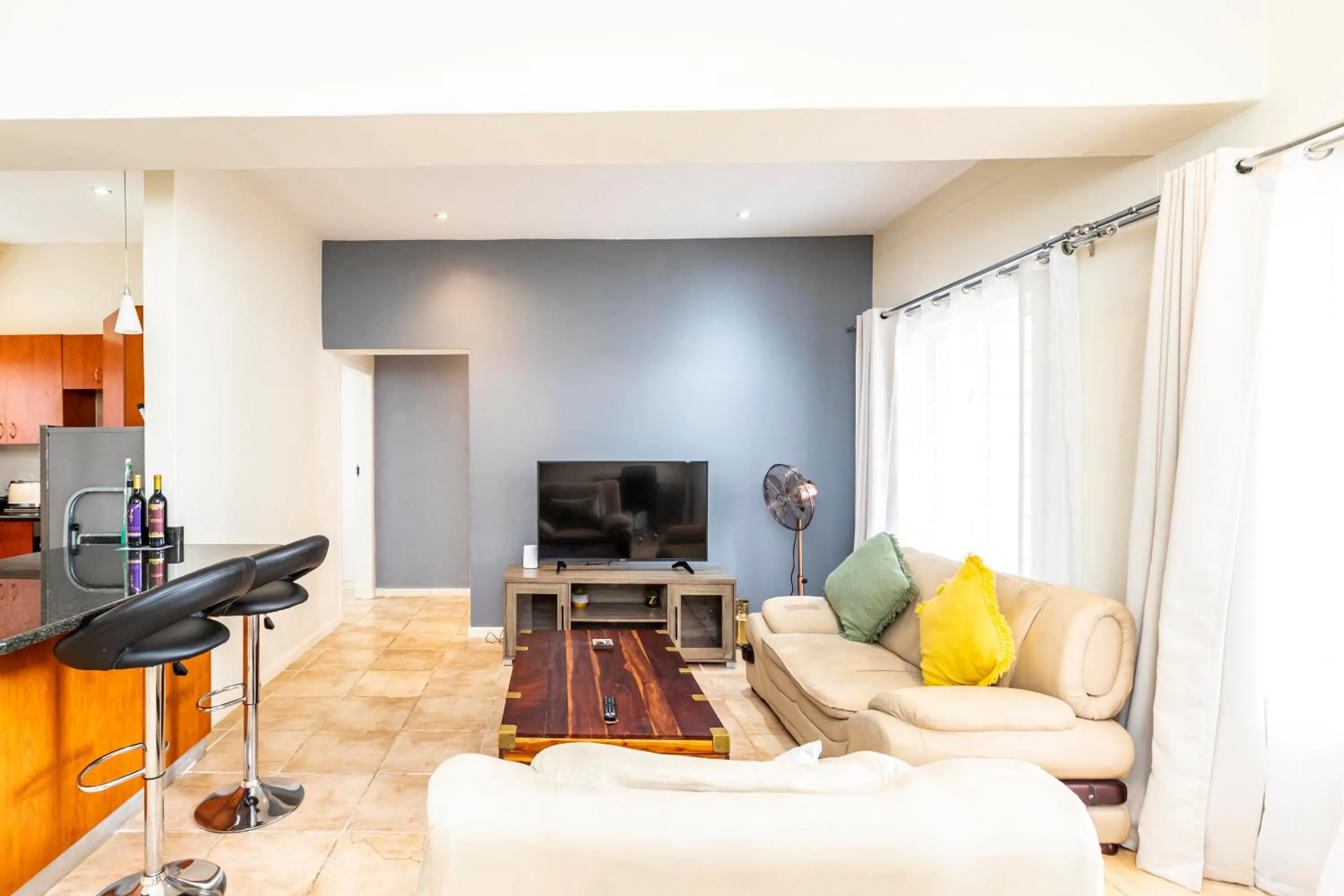 Kitchen or kitchenette in Modern Executive Unit