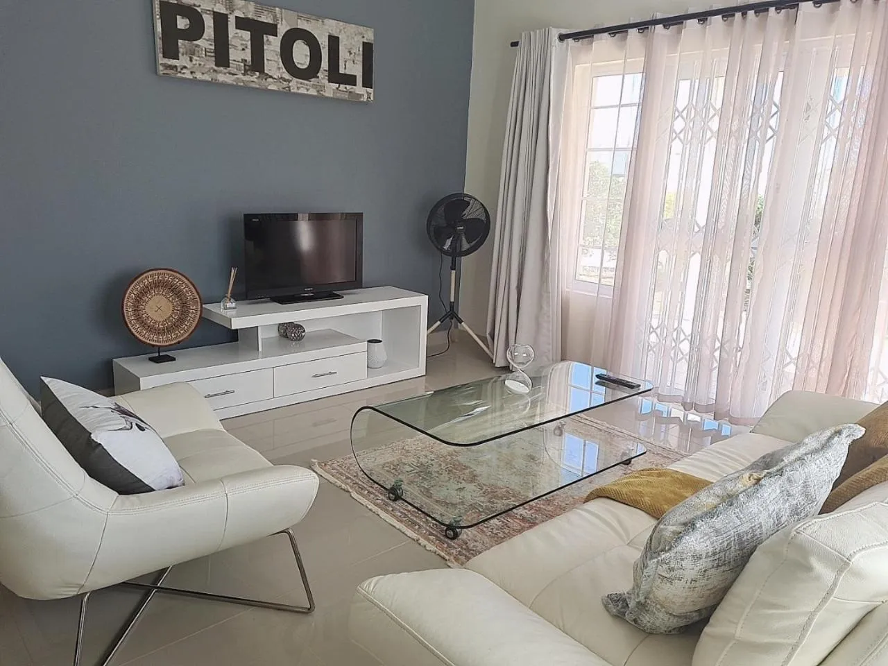 TV and multimedia in Modern Executive Unit