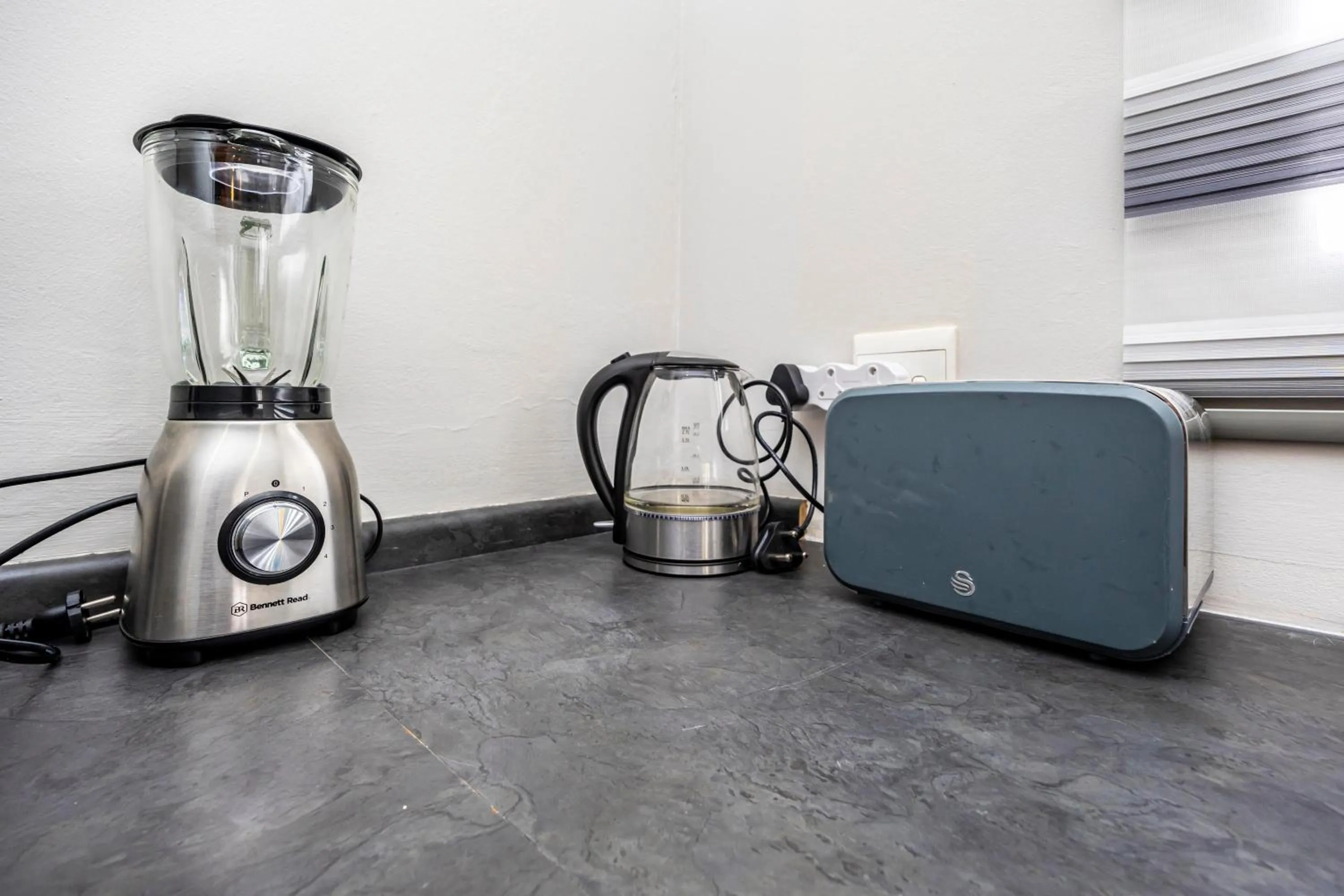 Coffee/tea facilities in Modern Executive Unit