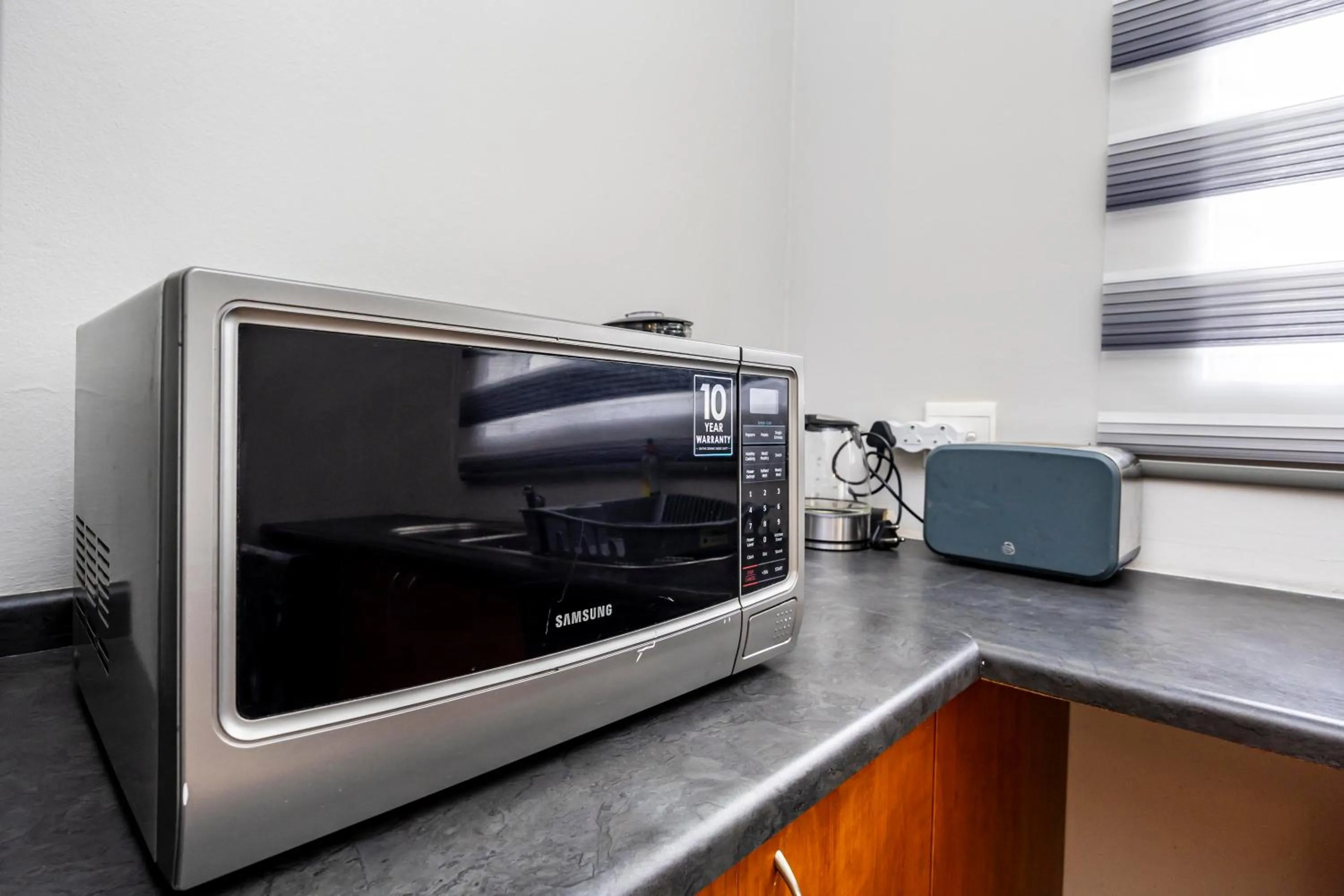 Kitchen or kitchenette in Modern Executive Unit