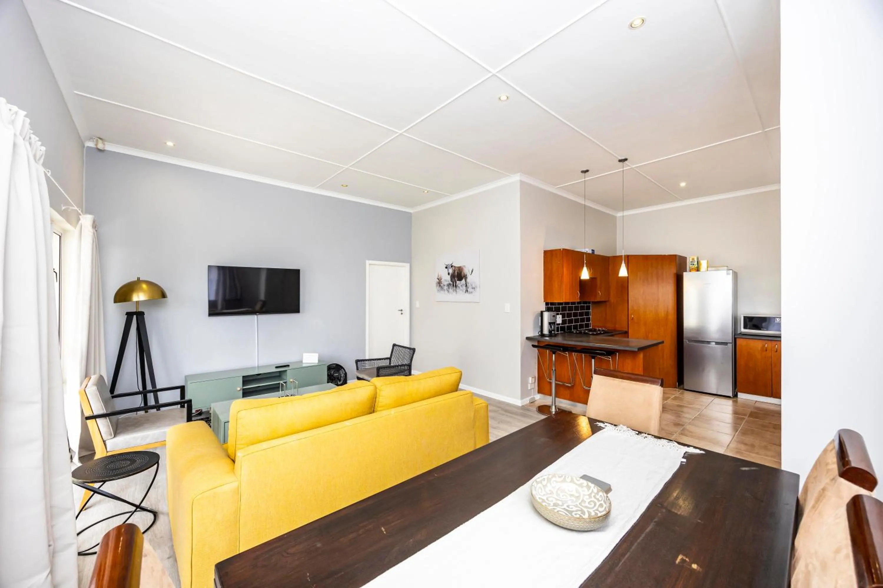 TV and multimedia in Modern Executive Unit