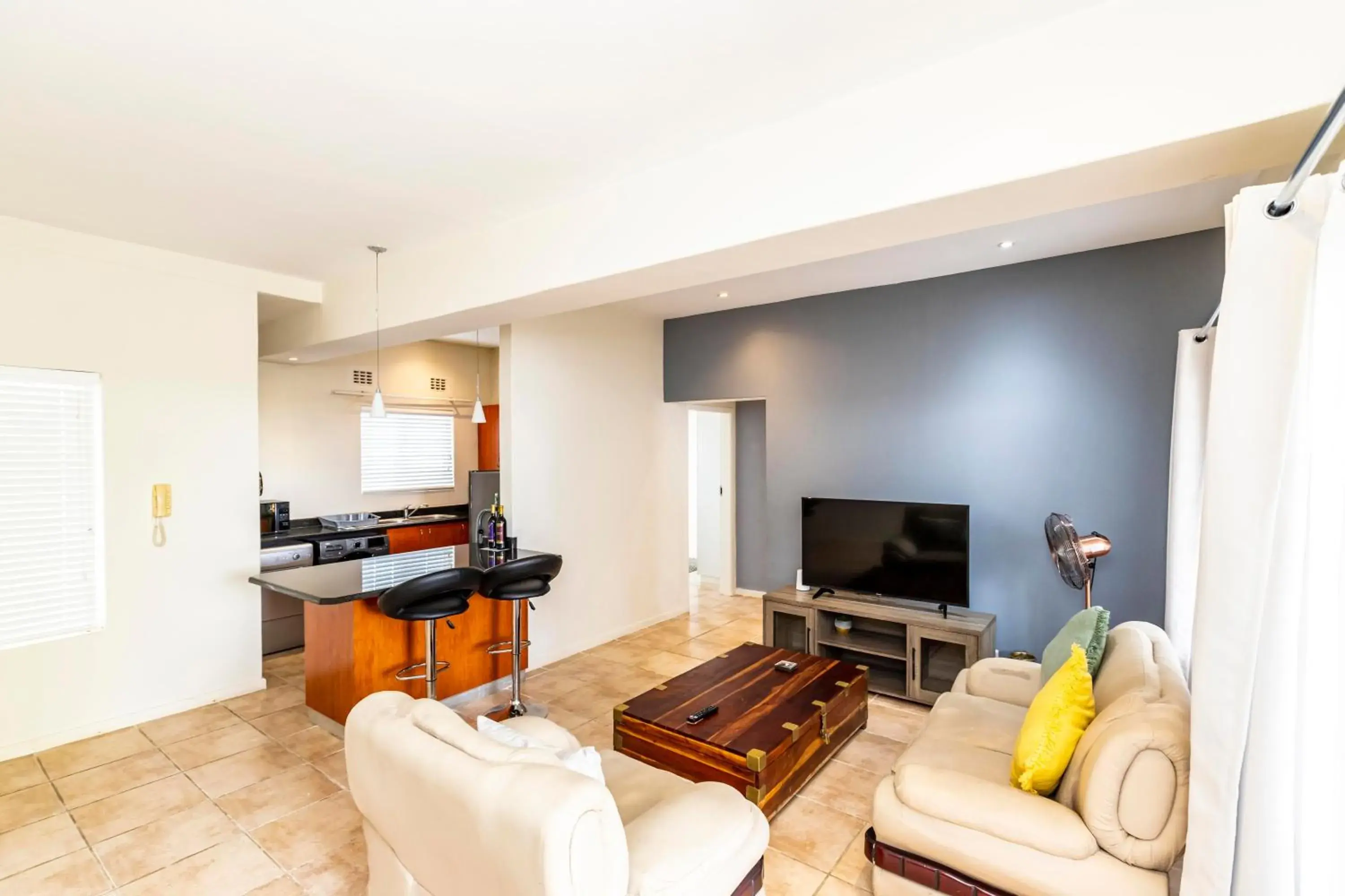 Modern Executive Unit Modern Executive Unit