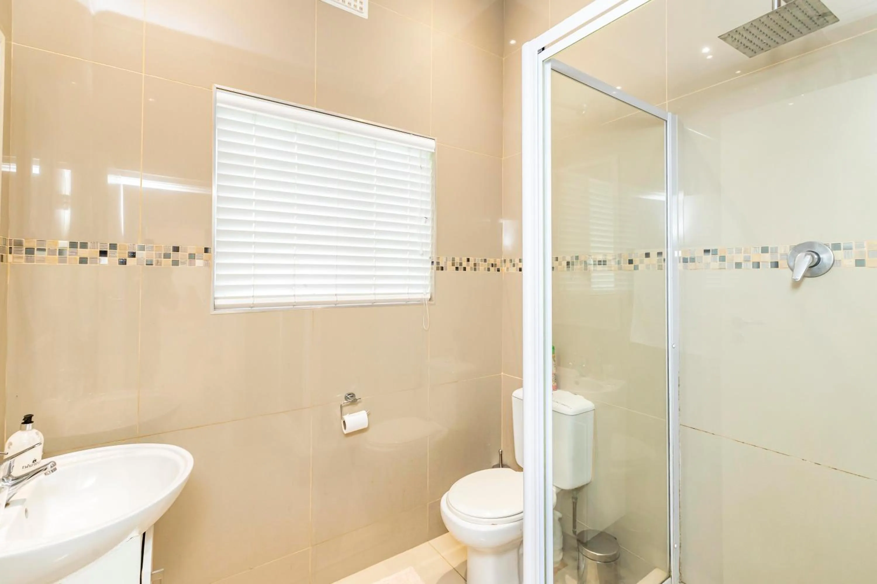 Toilet in Modern Executive Unit