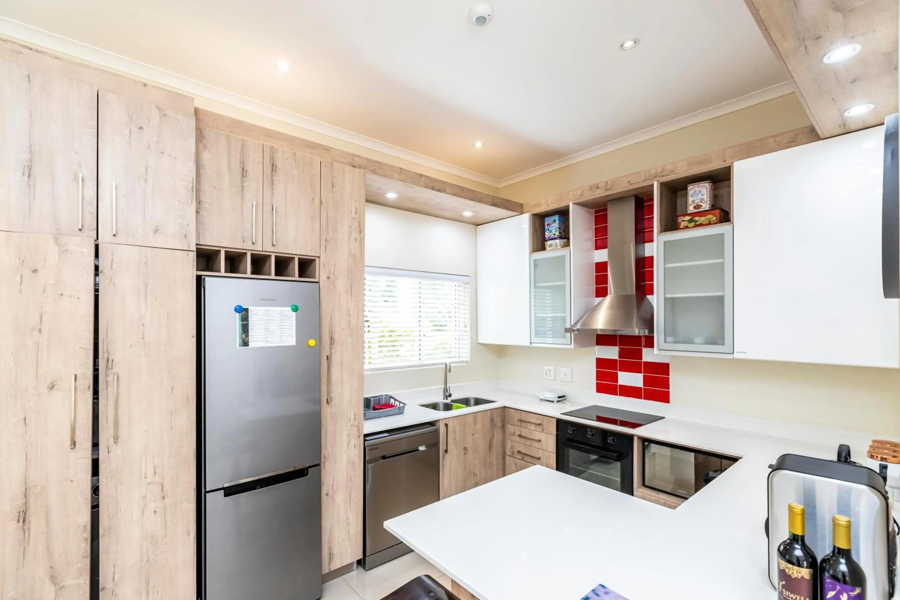 Coffee/tea facilities in Modern Executive Unit