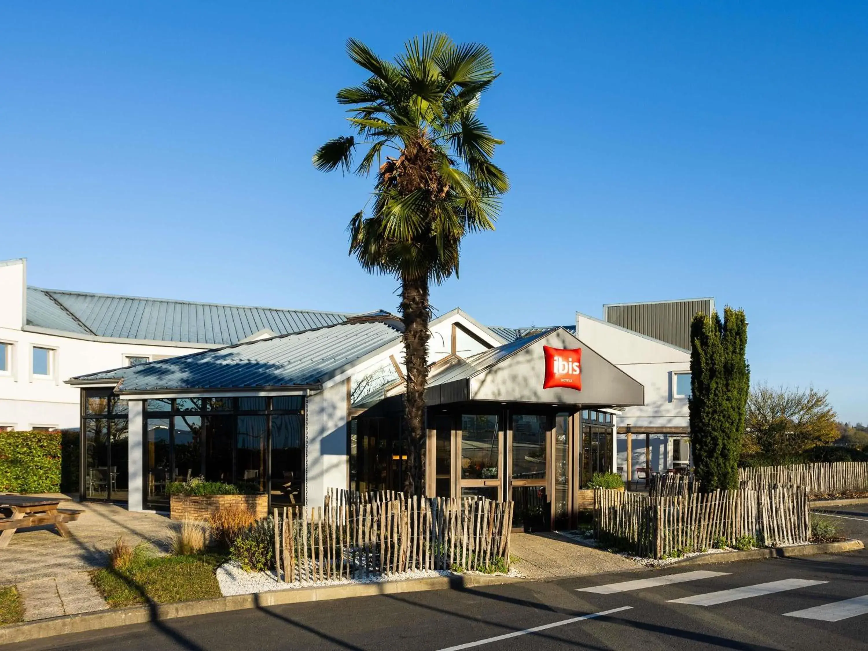 Property building in Ibis Angoulême Nord Property building in Ibis Angoulême Nord