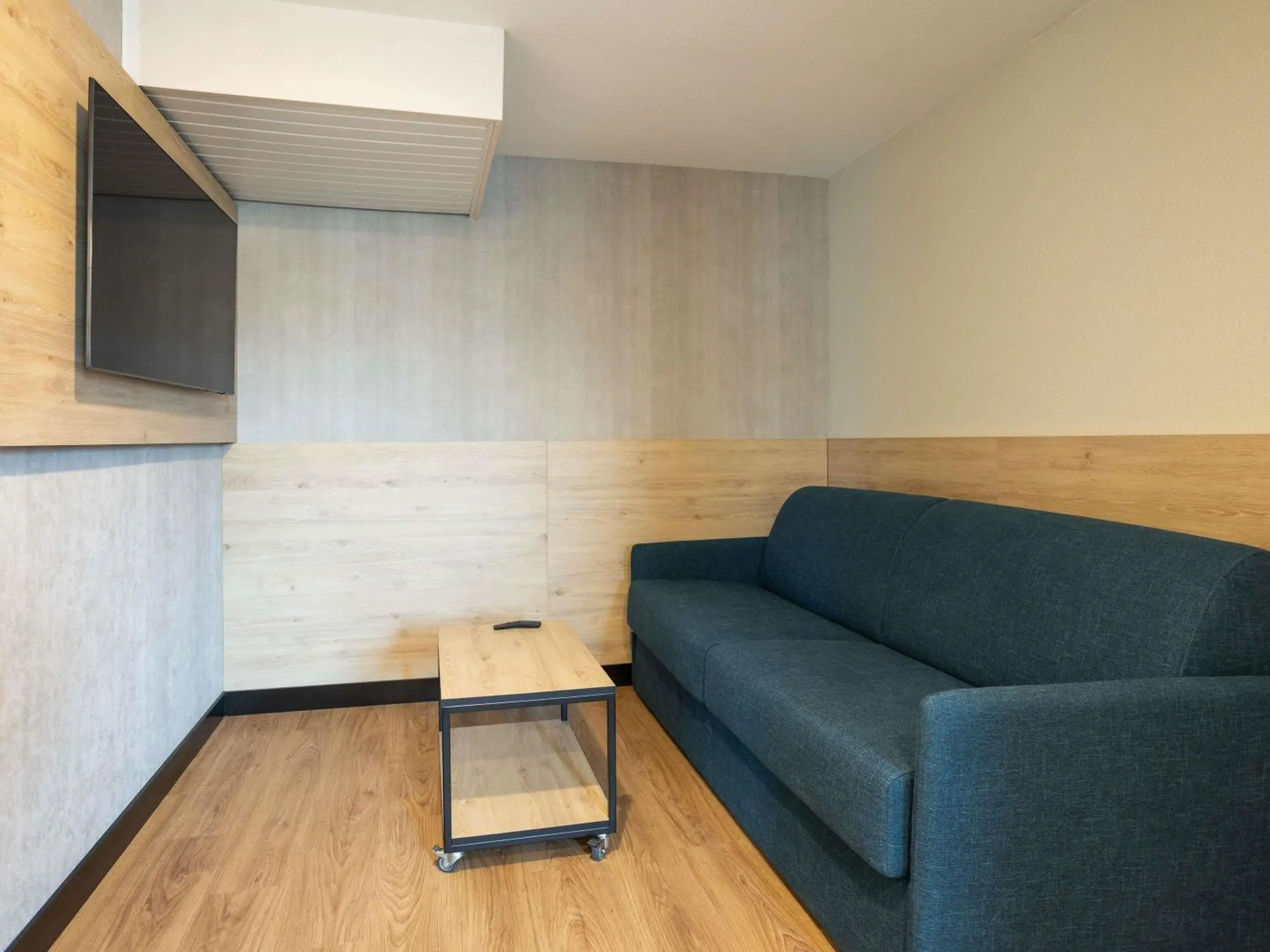 Bedroom in Ibis Angoulême Nord Bedroom in Ibis Angoulême Nord