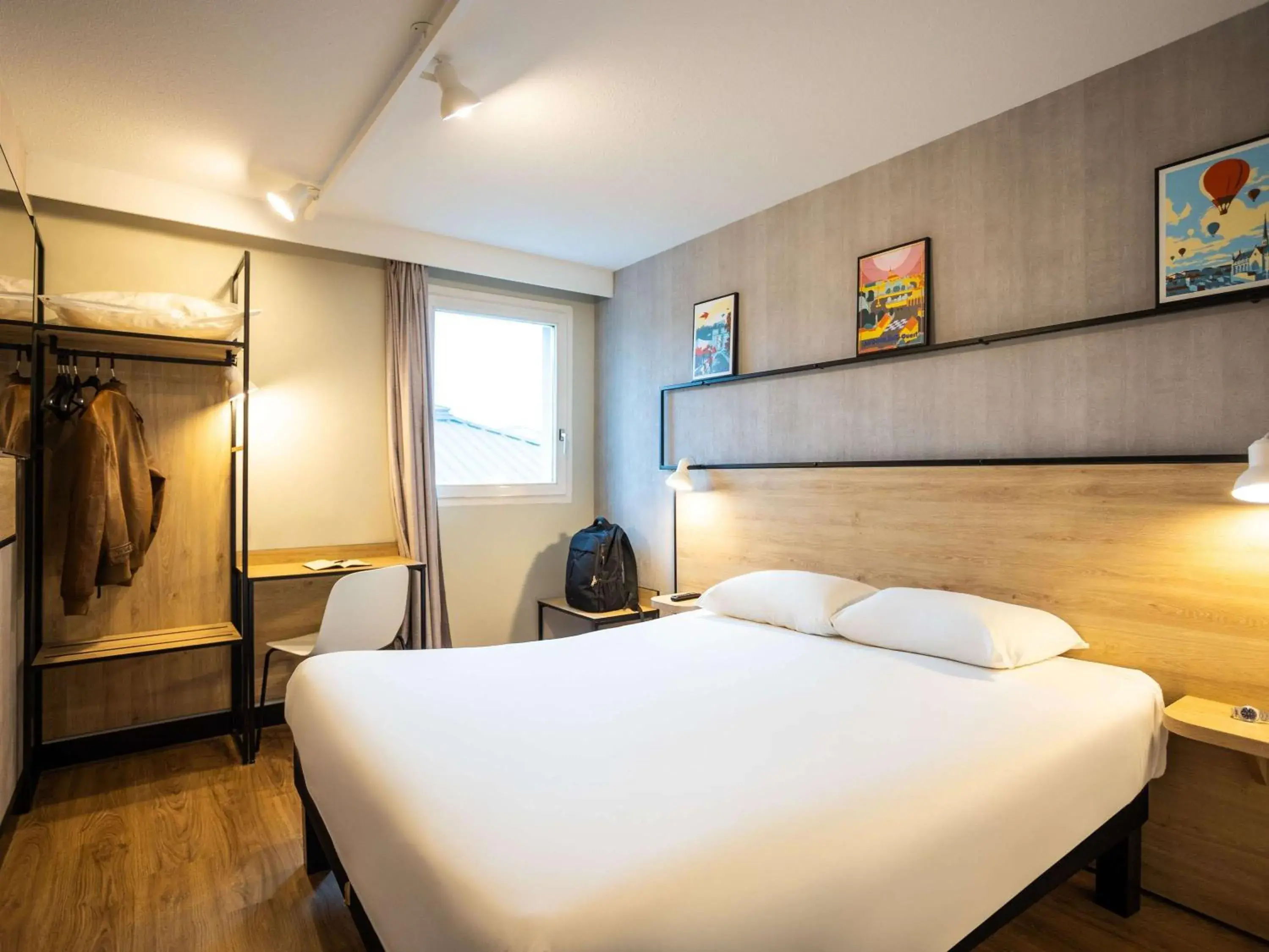 Bedroom, Bed in Ibis Angoulême Nord Bedroom, Bed in Ibis Angoulême Nord