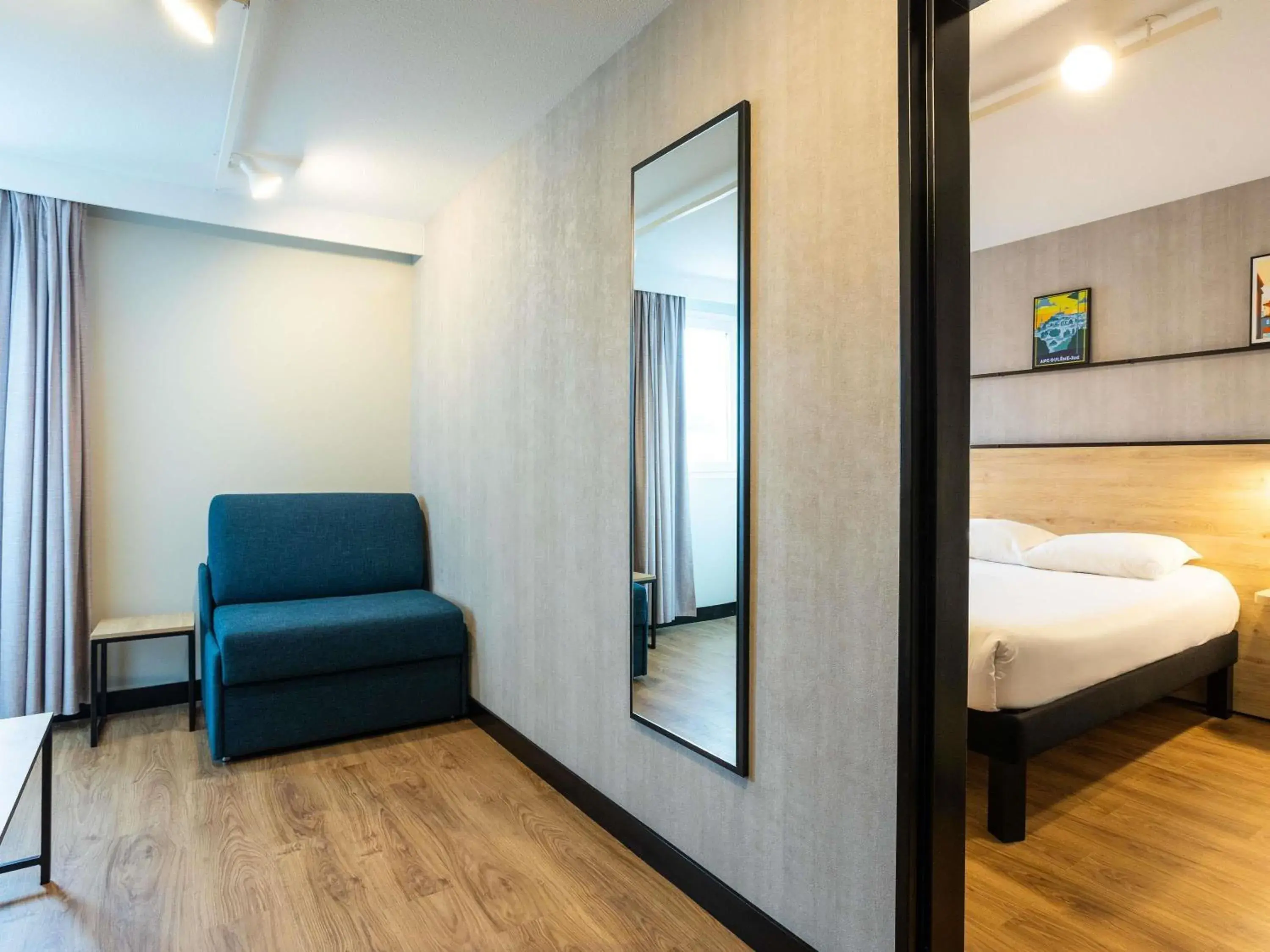 Bedroom, Bed in Ibis Angoulême Nord Bedroom, Bed in Ibis Angoulême Nord