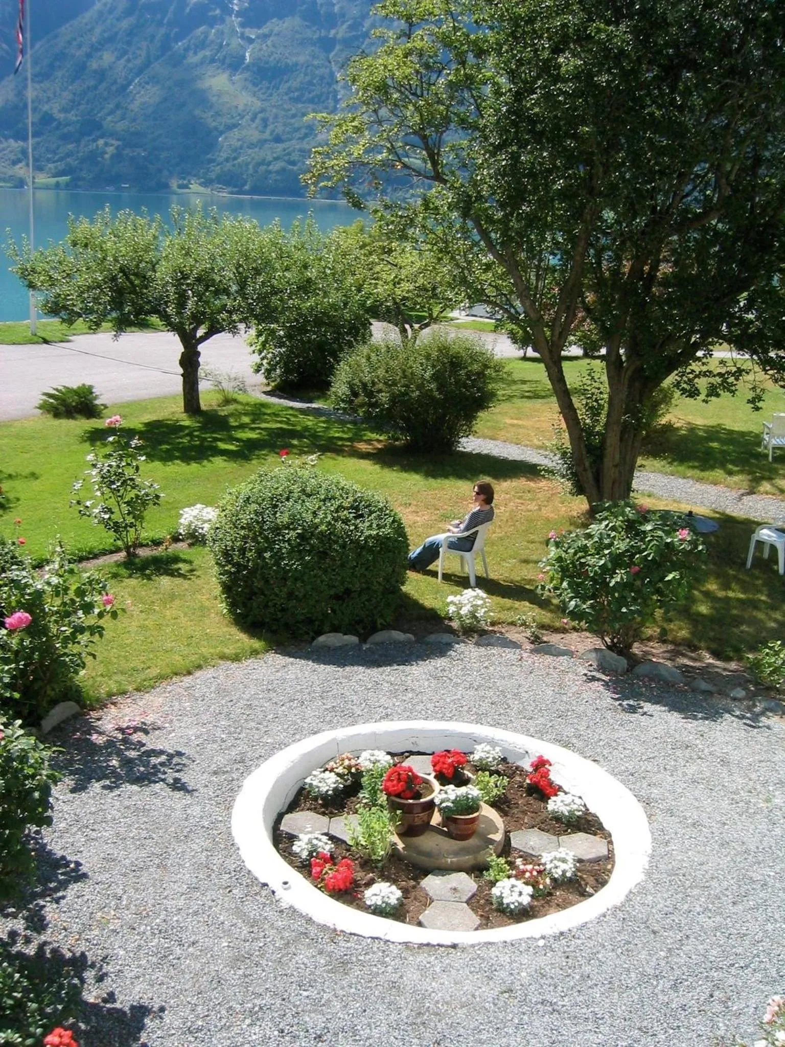 Garden in Hjelle Hotel