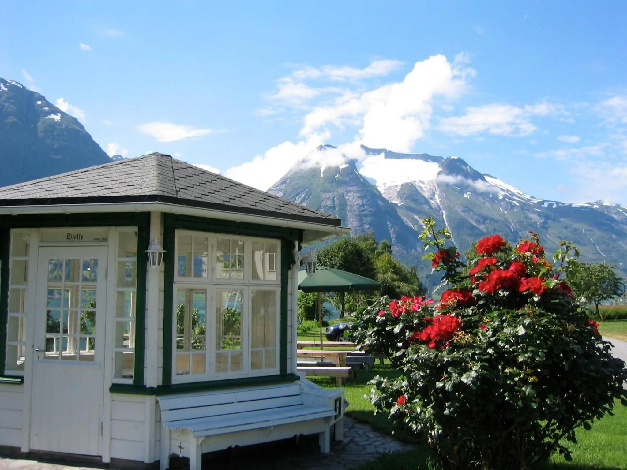 Garden in Hjelle Hotel