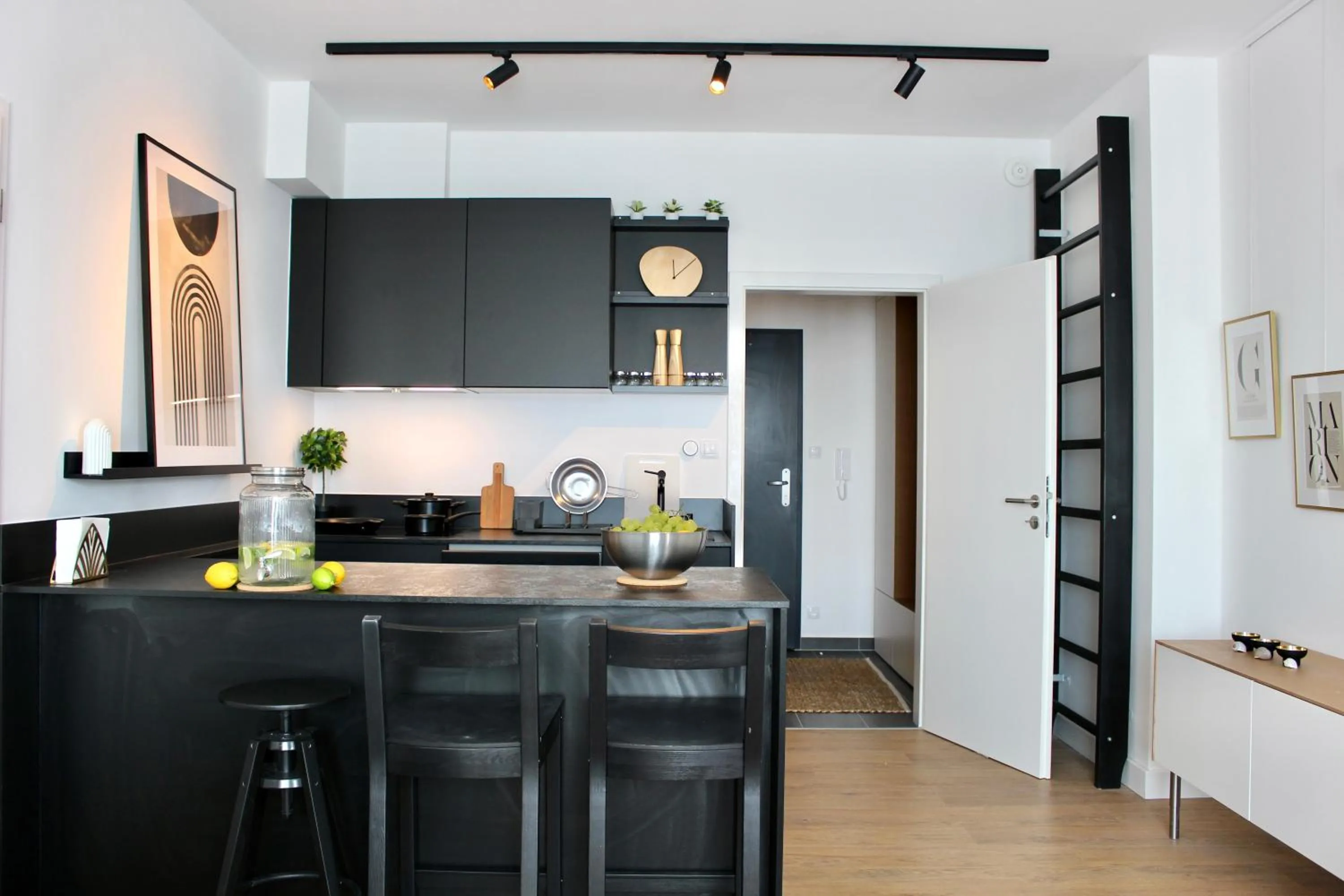 Kitchen or kitchenette in TopView City Centre