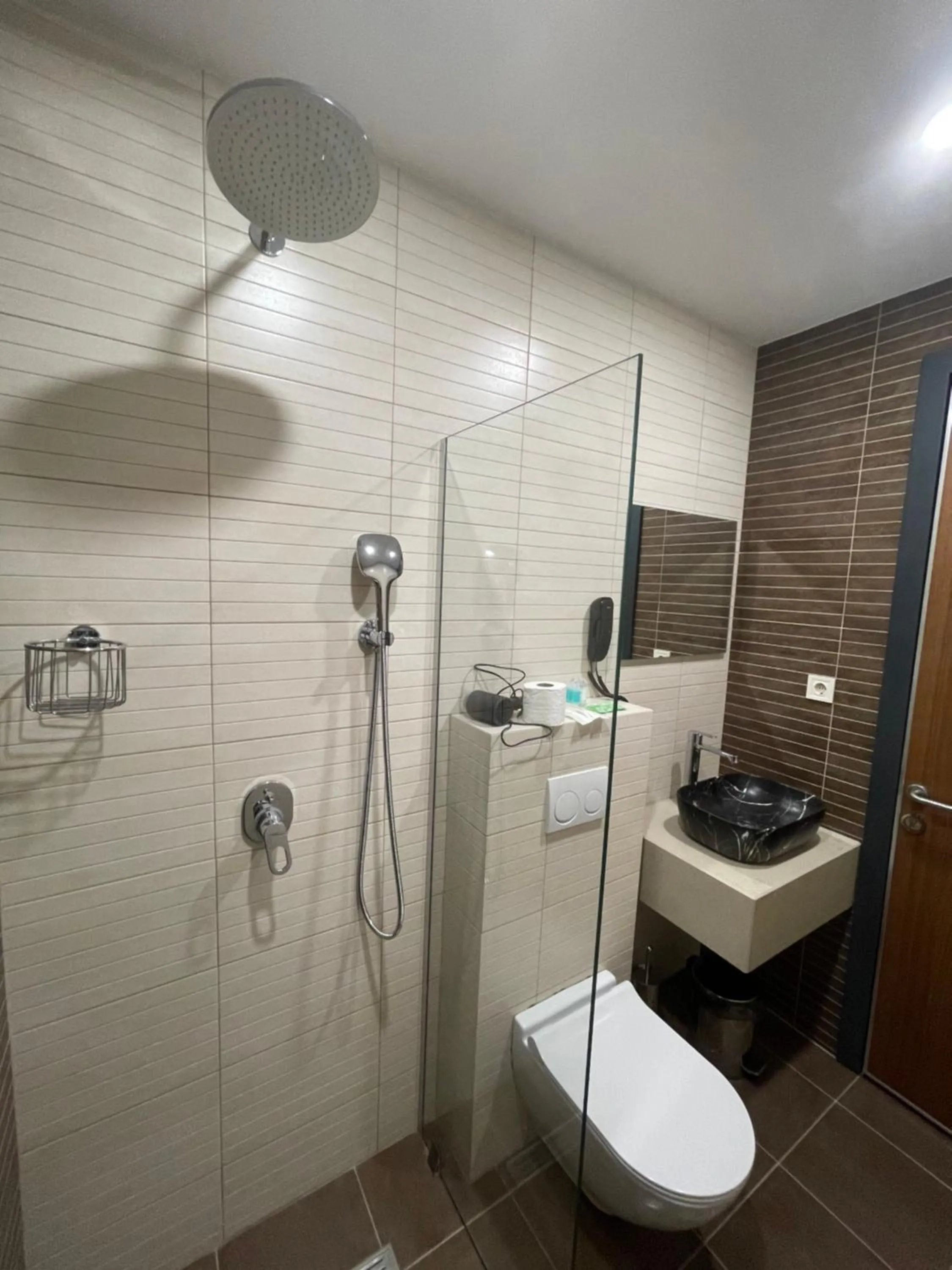 Bathroom in Cozy Loft Hotel