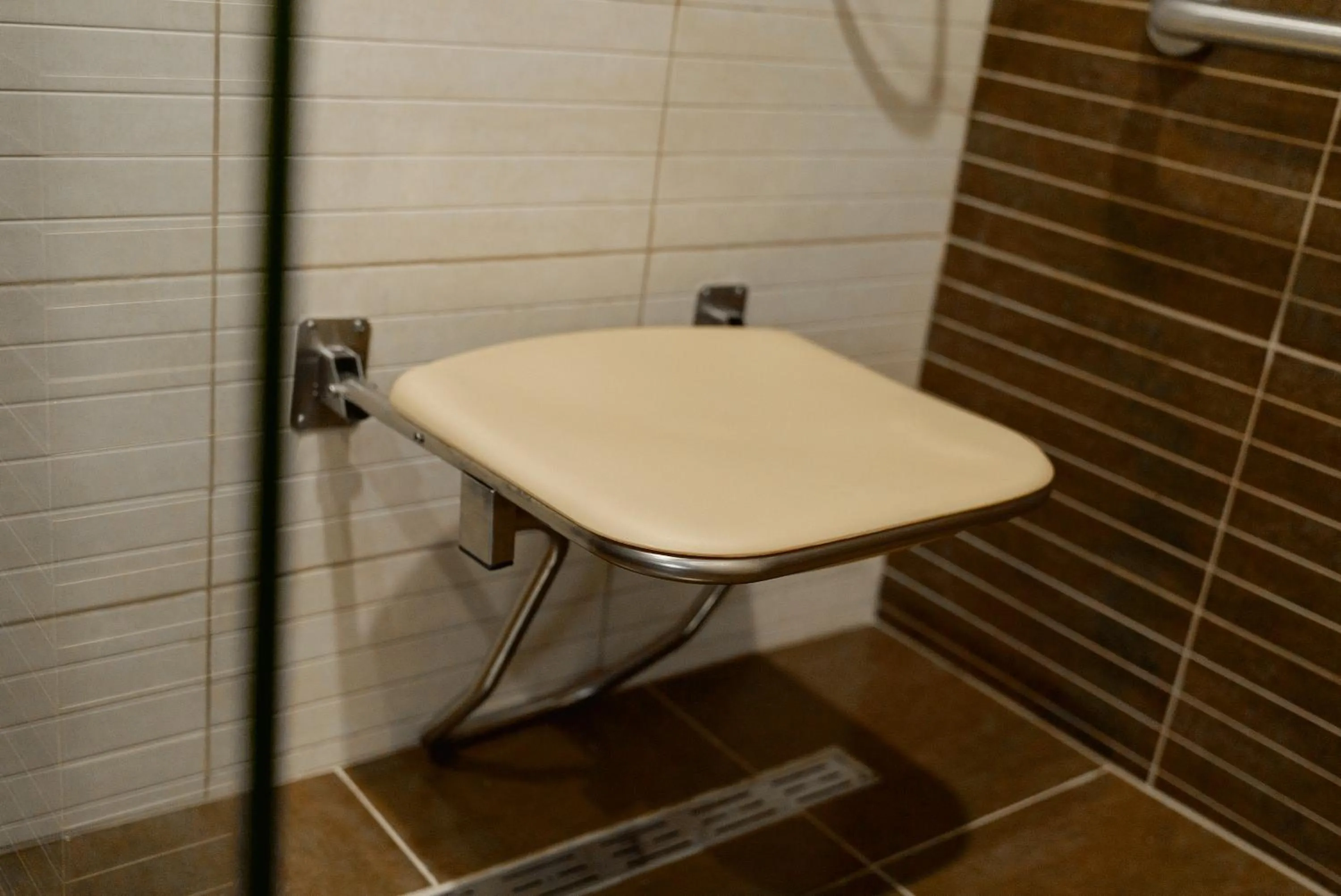 Bathroom in Cozy Loft Hotel