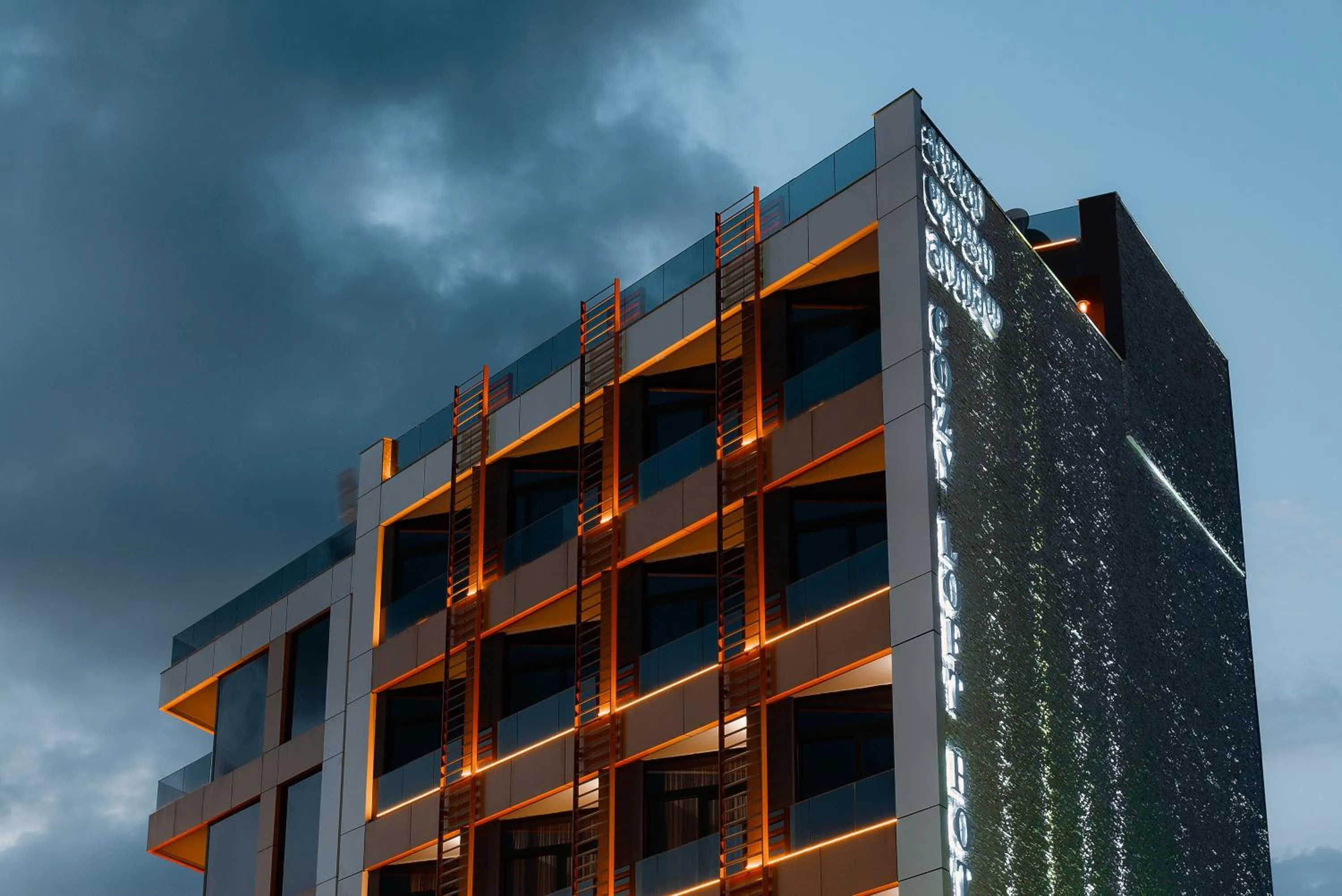 Property building in Cozy Loft Hotel