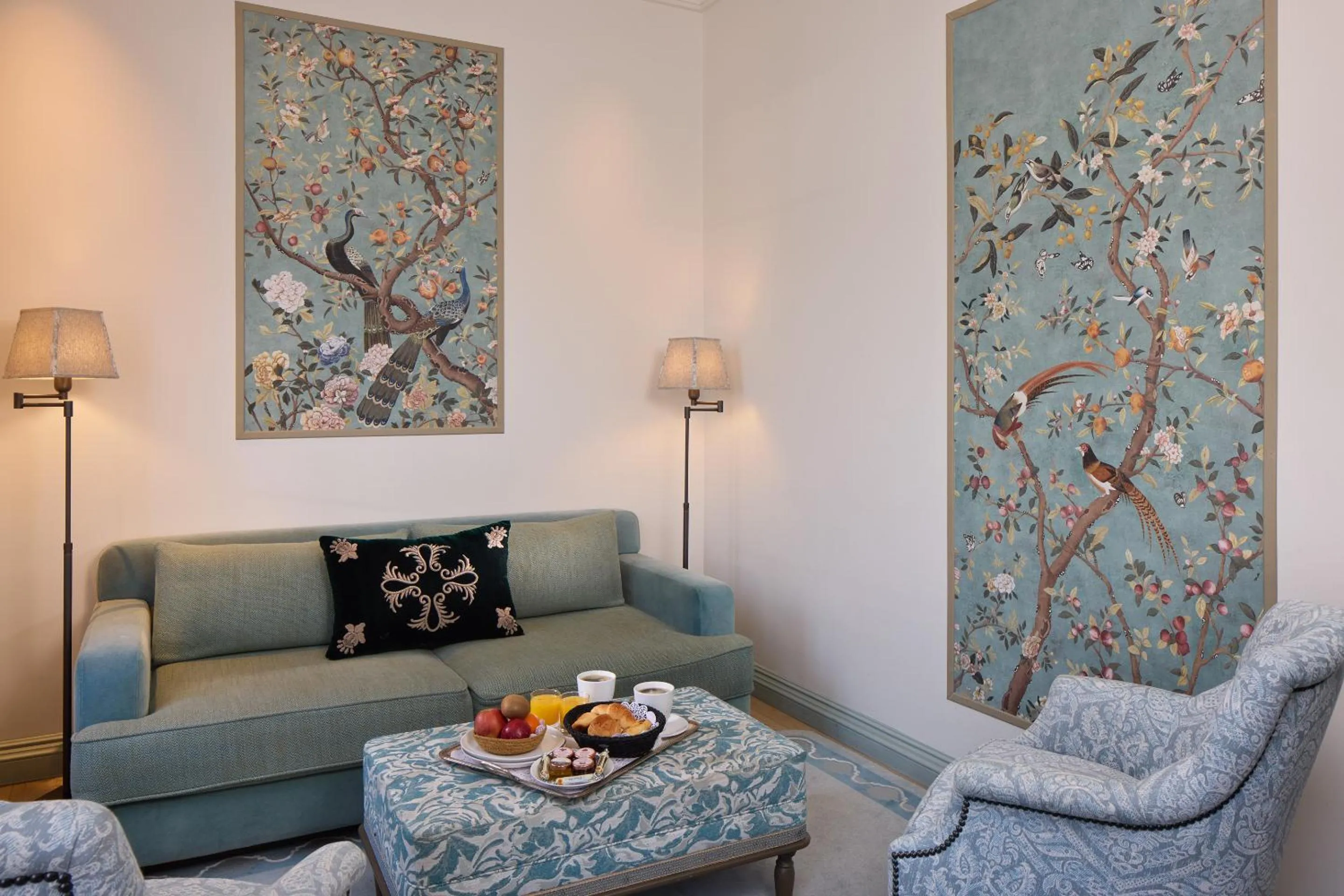 Seating area in Hotel de Montesquieu