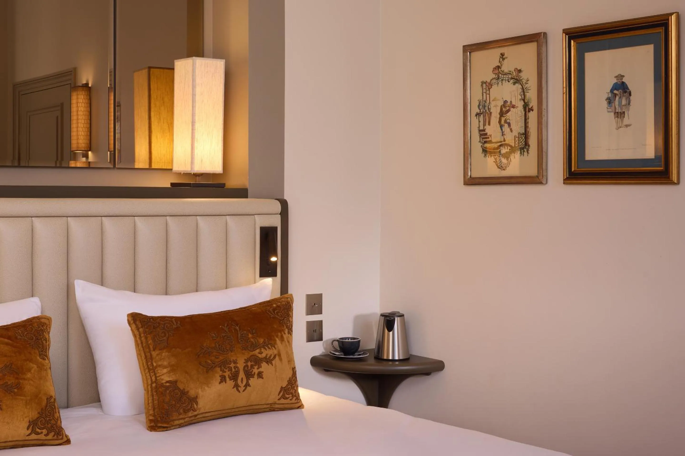 Bed in Hotel de Montesquieu