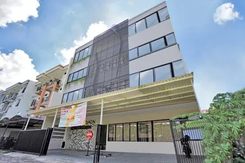 OYO Life 90649 Raja Residence Syariah