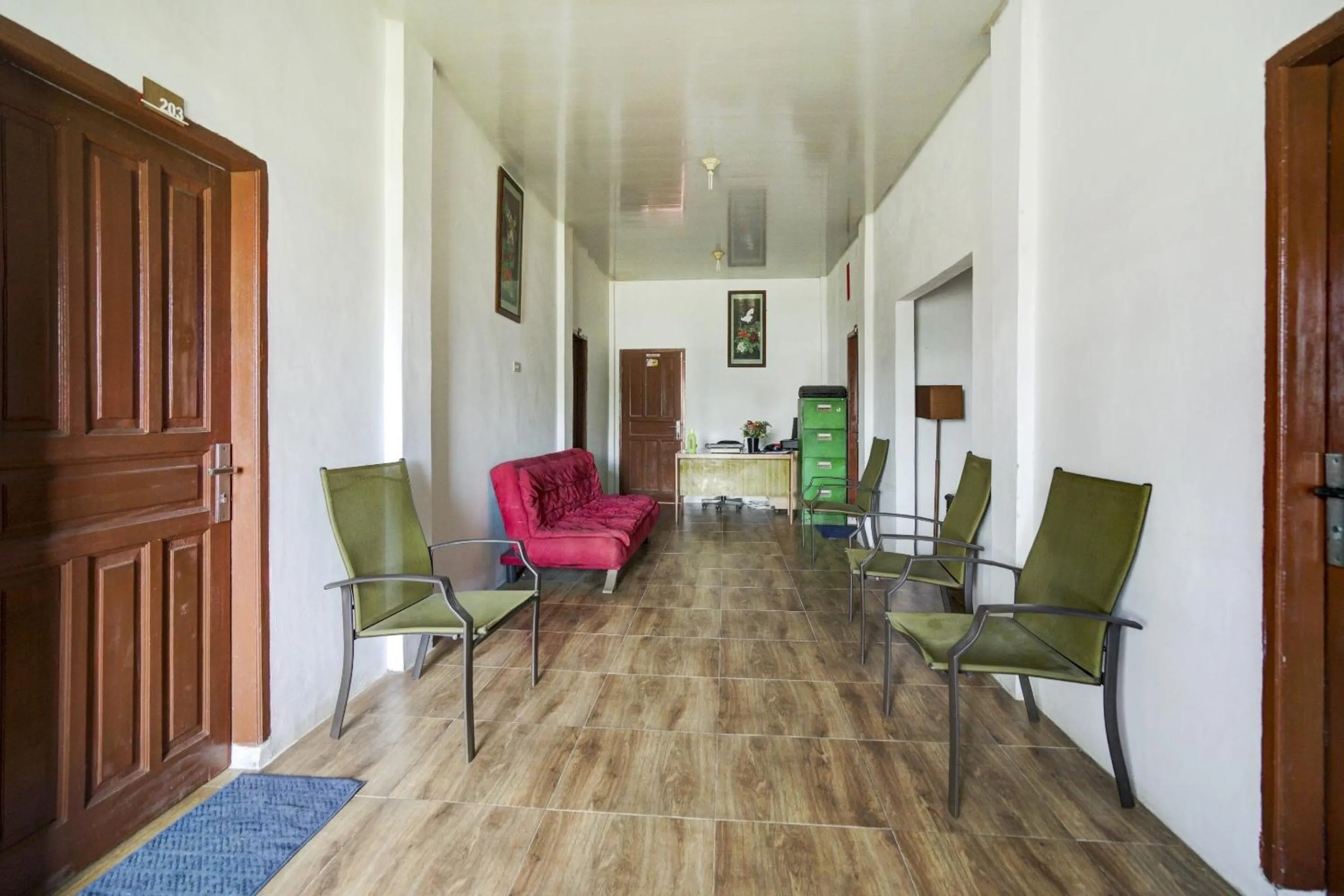 Lobby or reception in Hotel O Karisma Residence