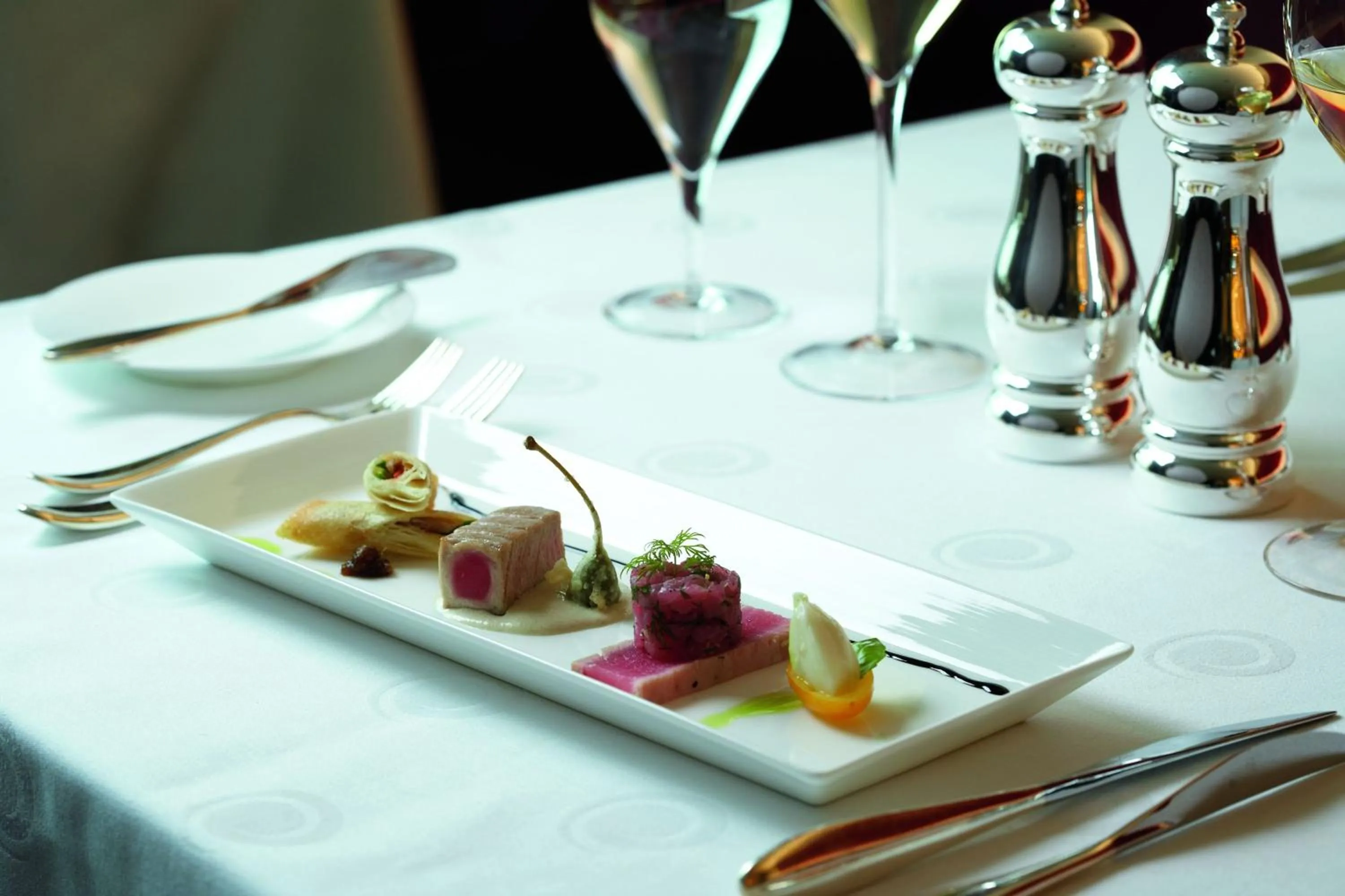 Lounge or bar in The Ritz-Carlton Beijing