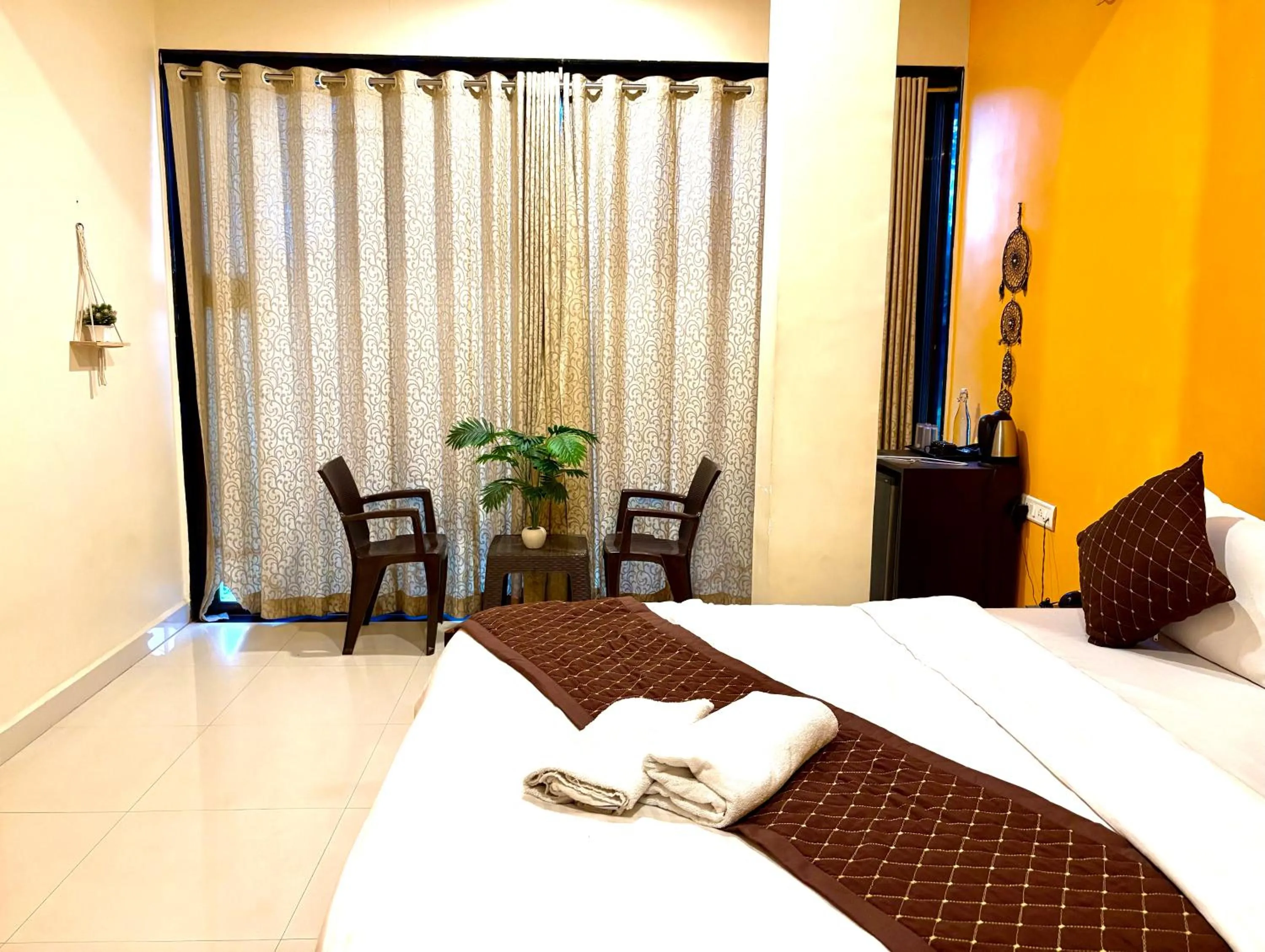 Bedroom, Bed in Hotel 7Seas by Solara Hospitality