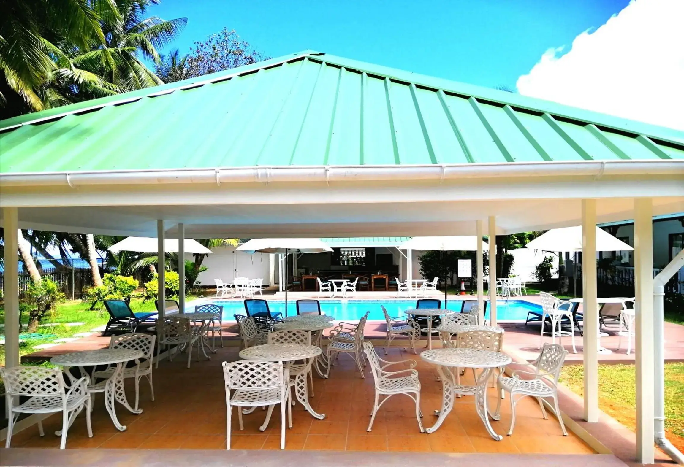 Restaurant/places to eat in Le Relax Beach Resort Restaurant/places to eat in Le Relax Beach Resort