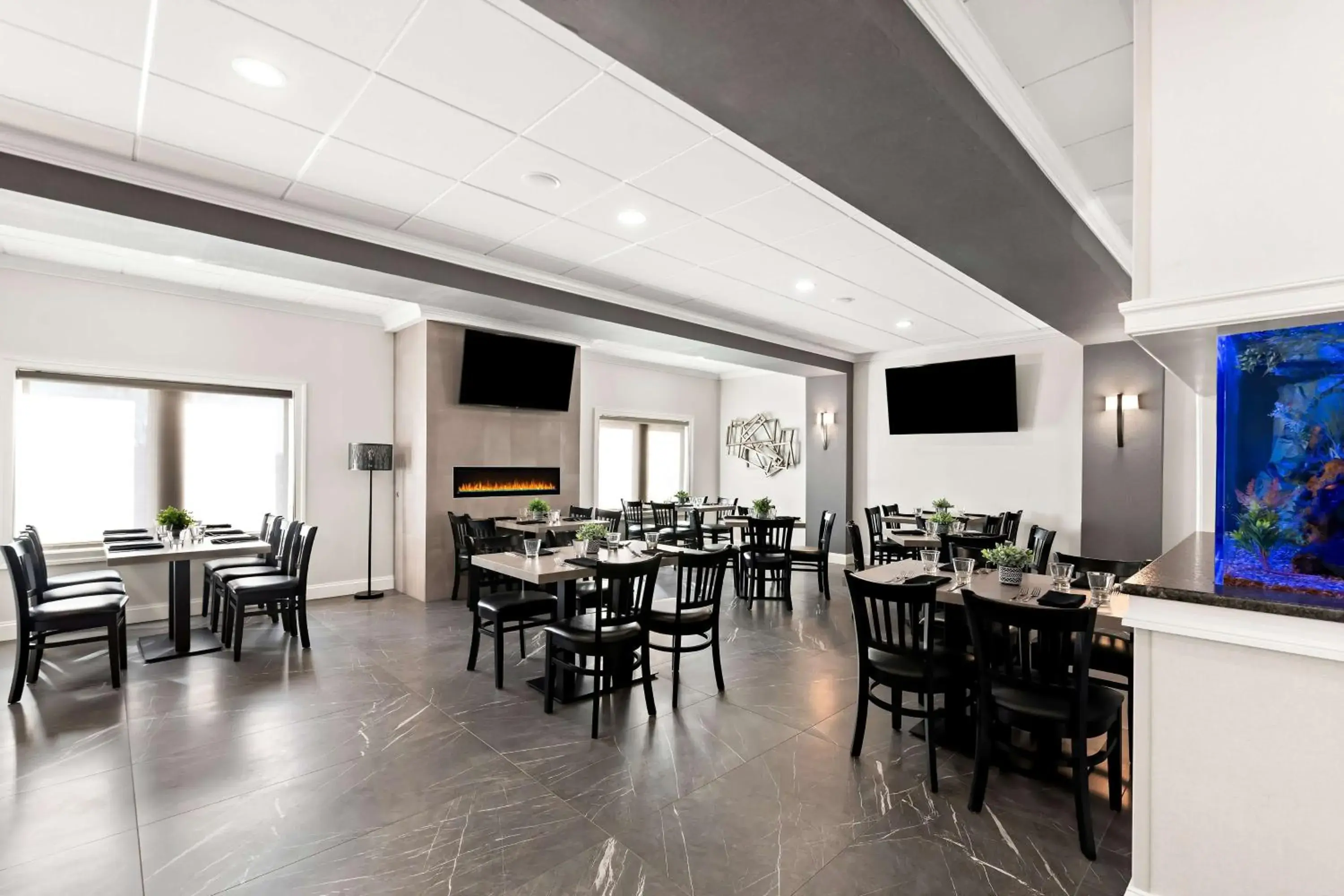 Lounge or bar in Best Western Plus Concordville Hotel Lounge or bar in Best Western Plus Concordville Hotel