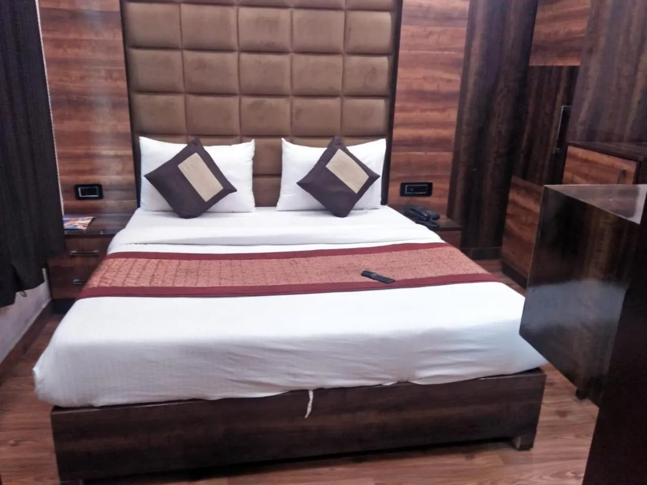 Bed in Hotel SHIMLA HERITAGE- Near B L K Hospital