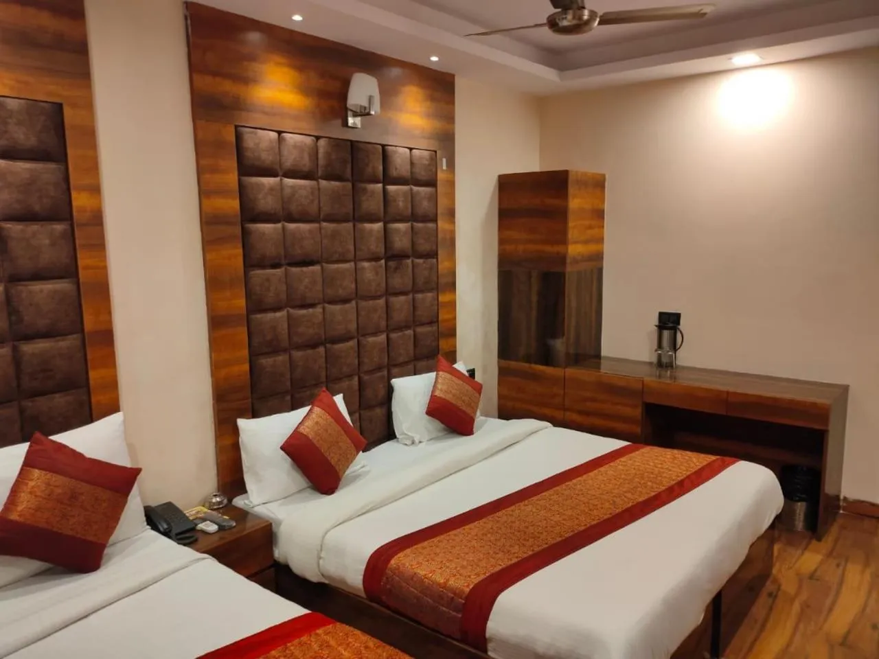 Bedroom, Bed in Hotel SHIMLA HERITAGE- Near B L K Hospital