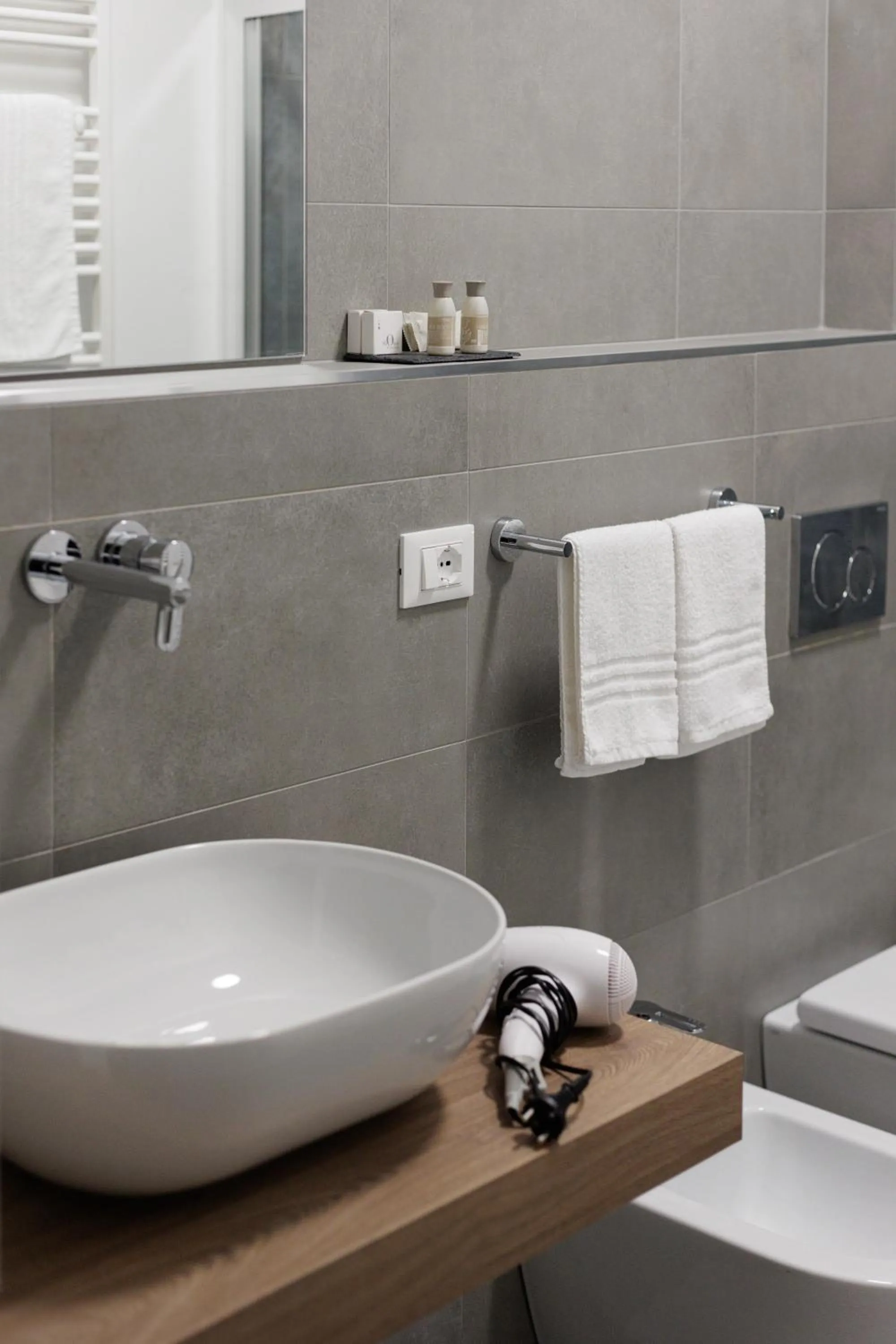 Bathroom in Residence Piazza Giotti 8