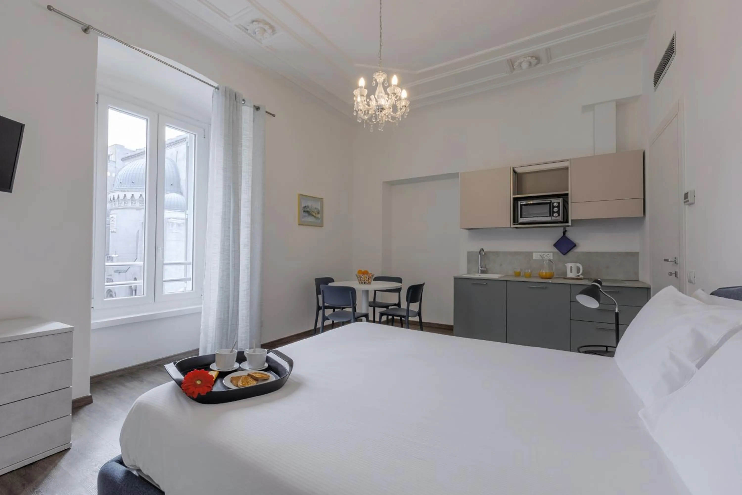 Photo of the whole room, Bed in Residence Piazza Giotti 8