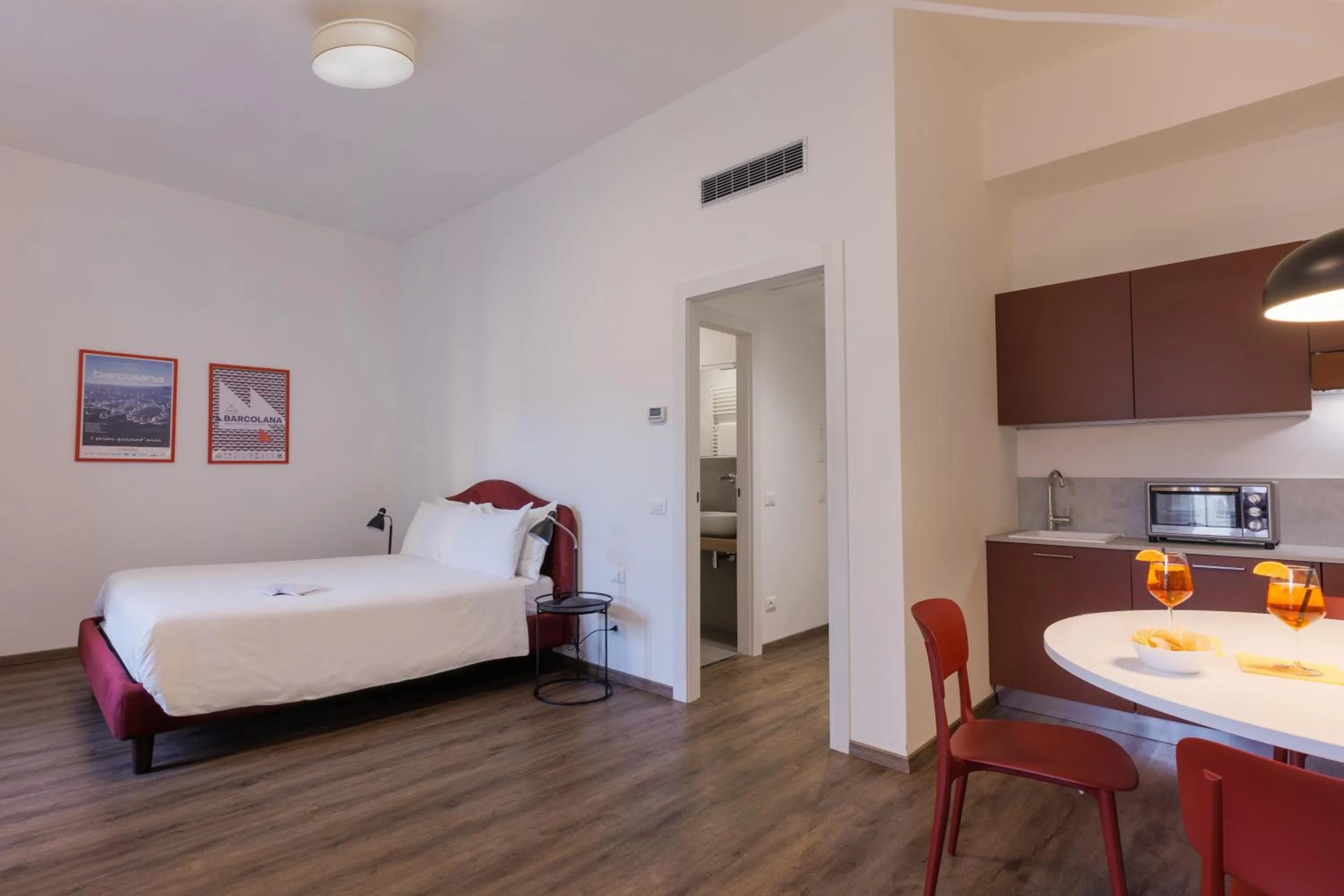 Photo of the whole room, Bed in Residence Piazza Giotti 8