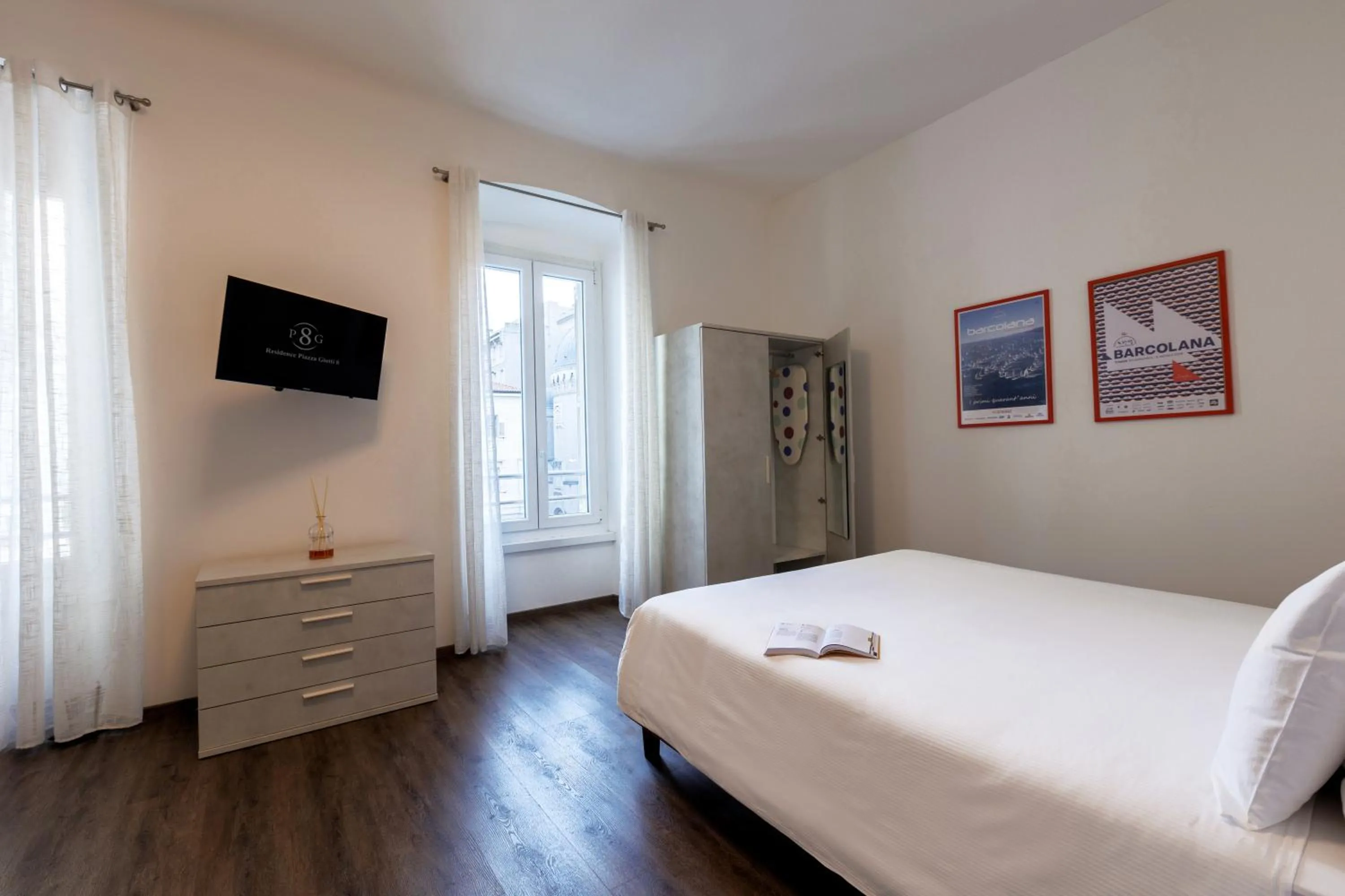 Photo of the whole room, Bed in Residence Piazza Giotti 8