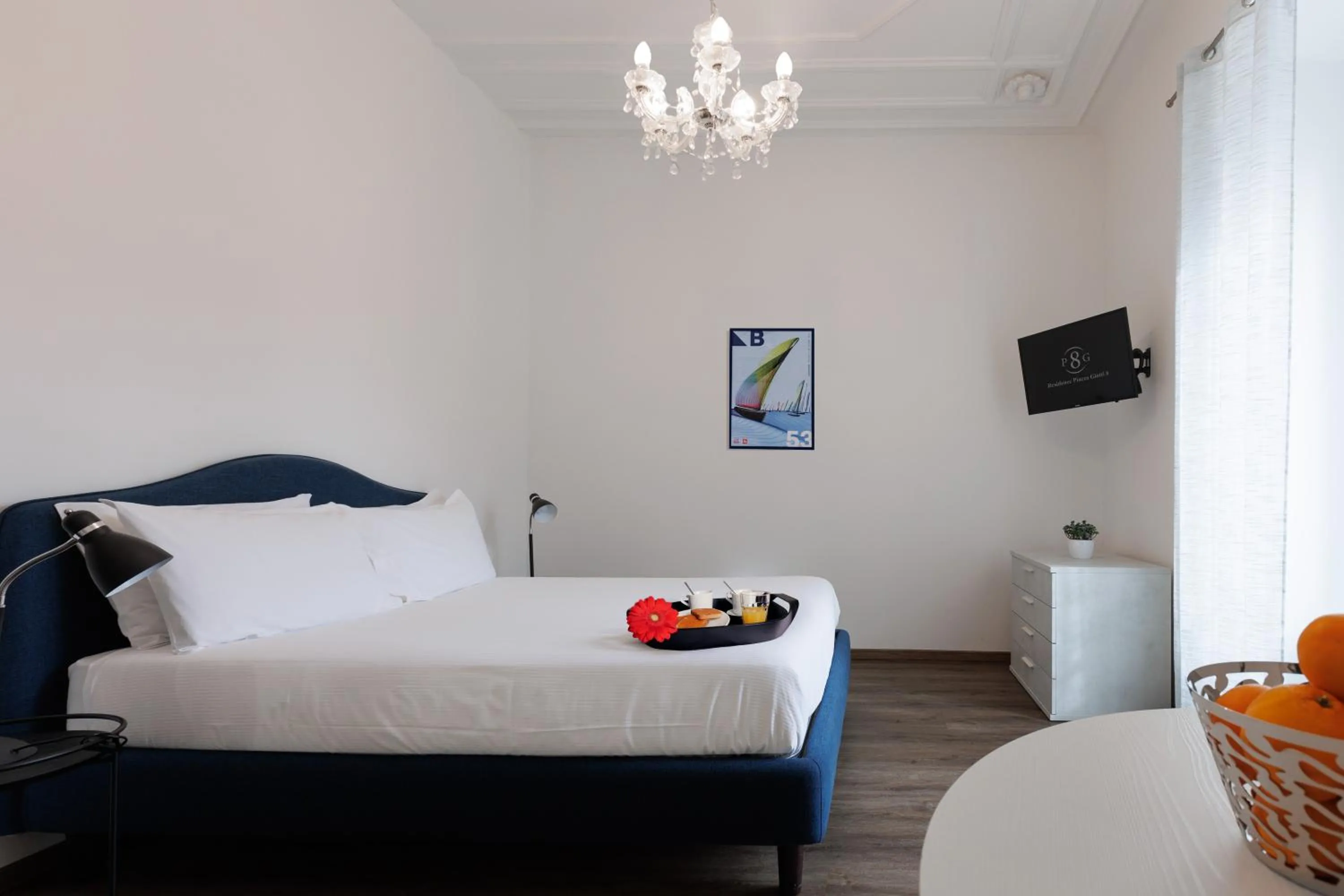 Photo of the whole room, Bed in Residence Piazza Giotti 8