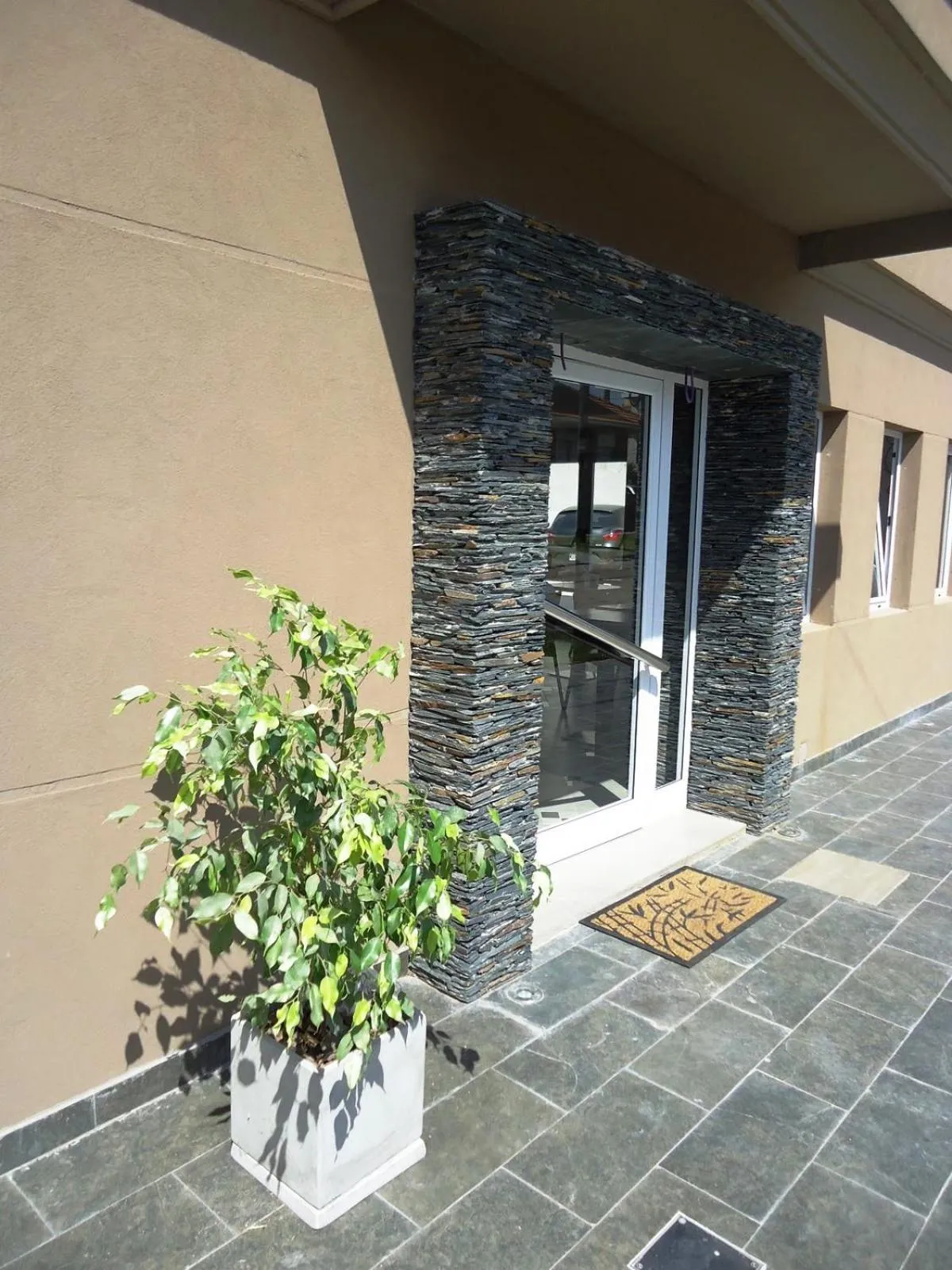 Facade/entrance in Ayres Sur