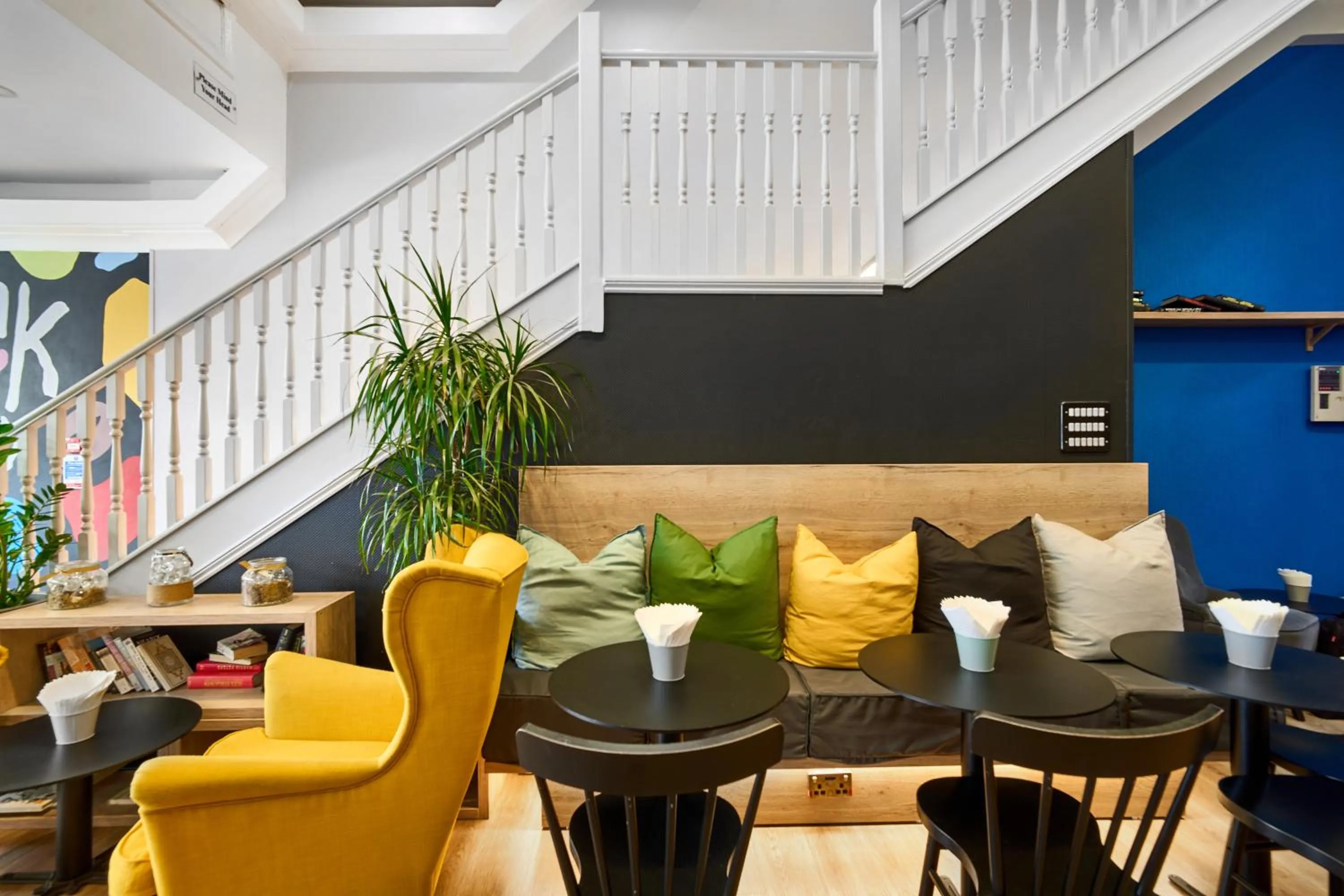 Seating area in Best Western Greater London